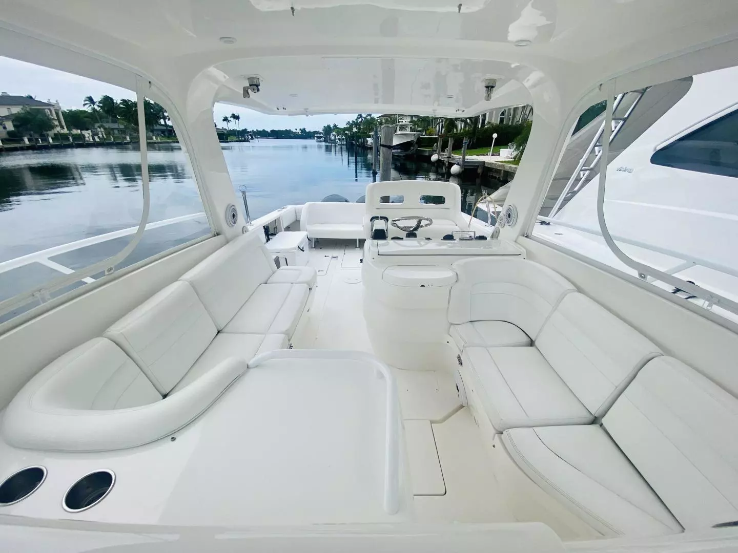 2008 Intrepid 390 Sport Yacht - Image 19