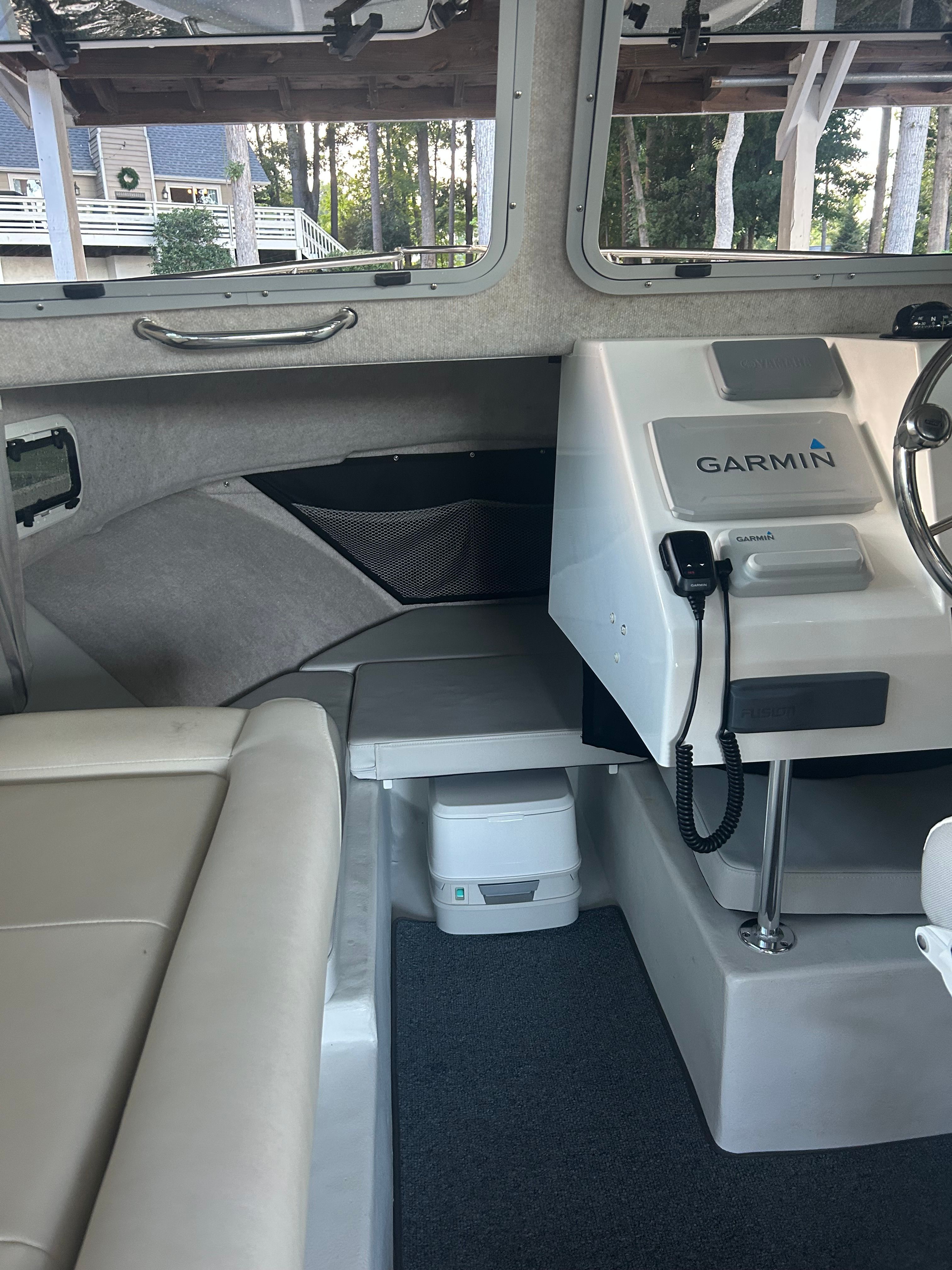 2020 Parker 2320 Sport Cabin - 13