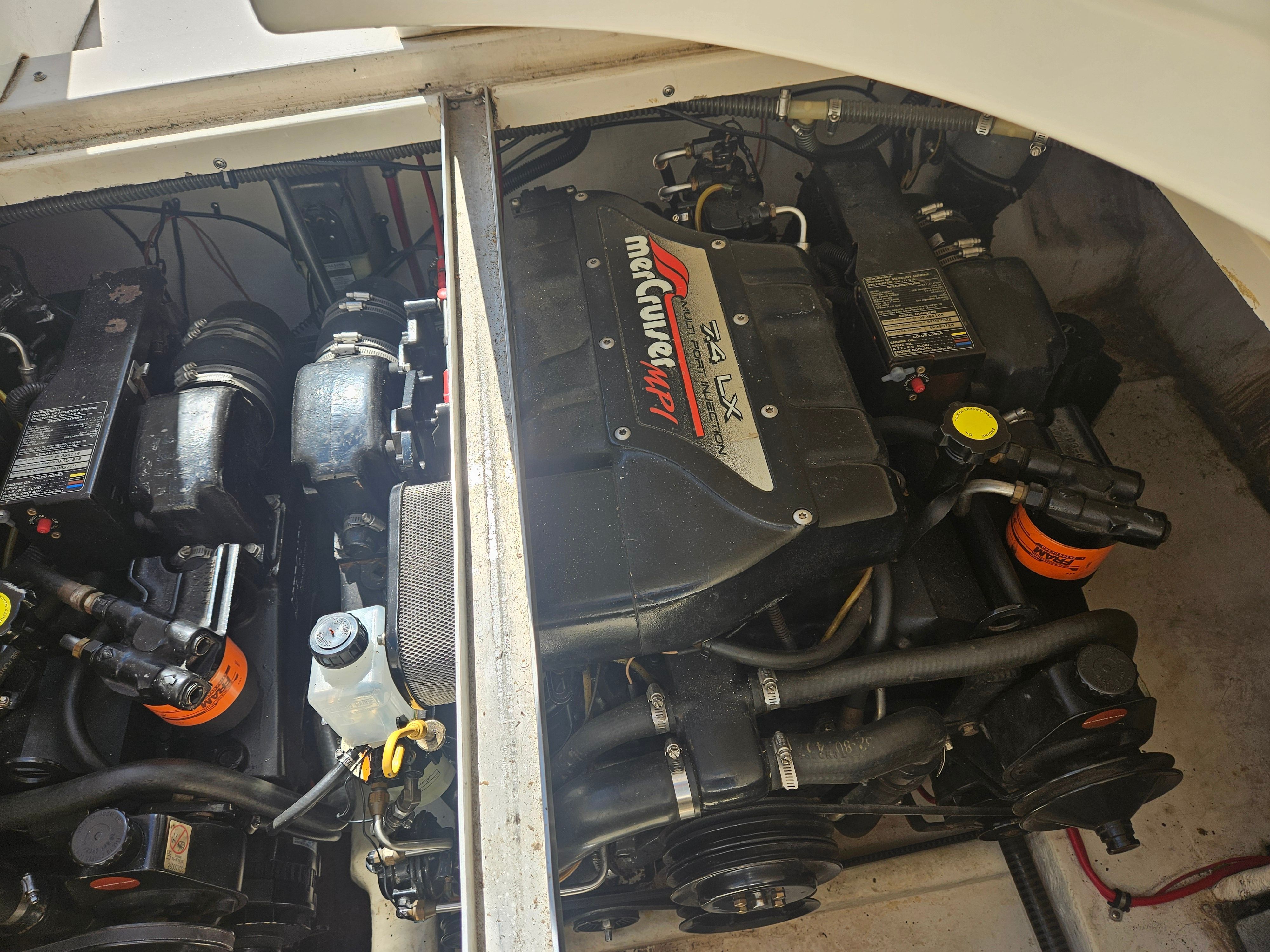1996 Donzi 3250 LXC - 20