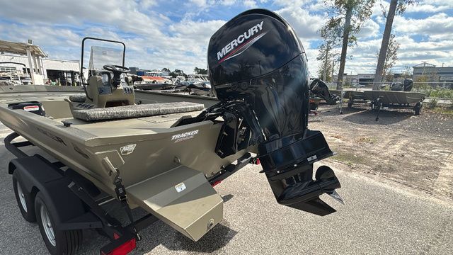 2026 Tracker Grizzly 2072 CC - 14