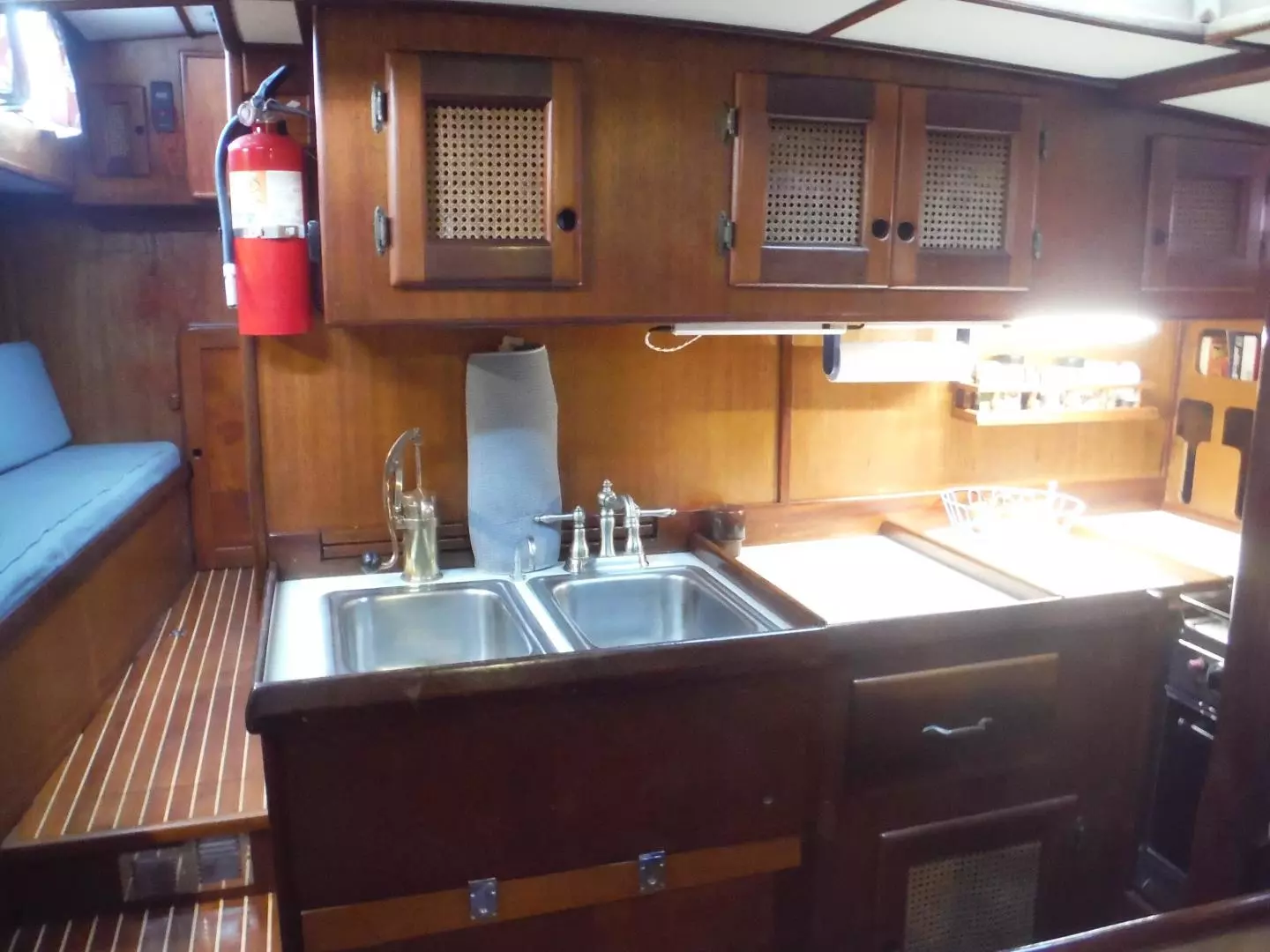 1980 Corbin 39 Aft Cockpit Cutter - Image 20
