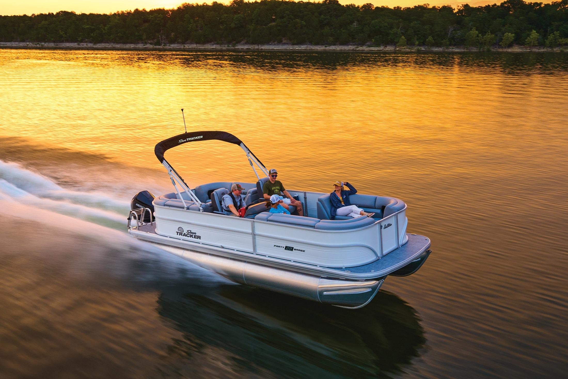 2026 Sun Tracker Party Barge 22 XP3 - 2