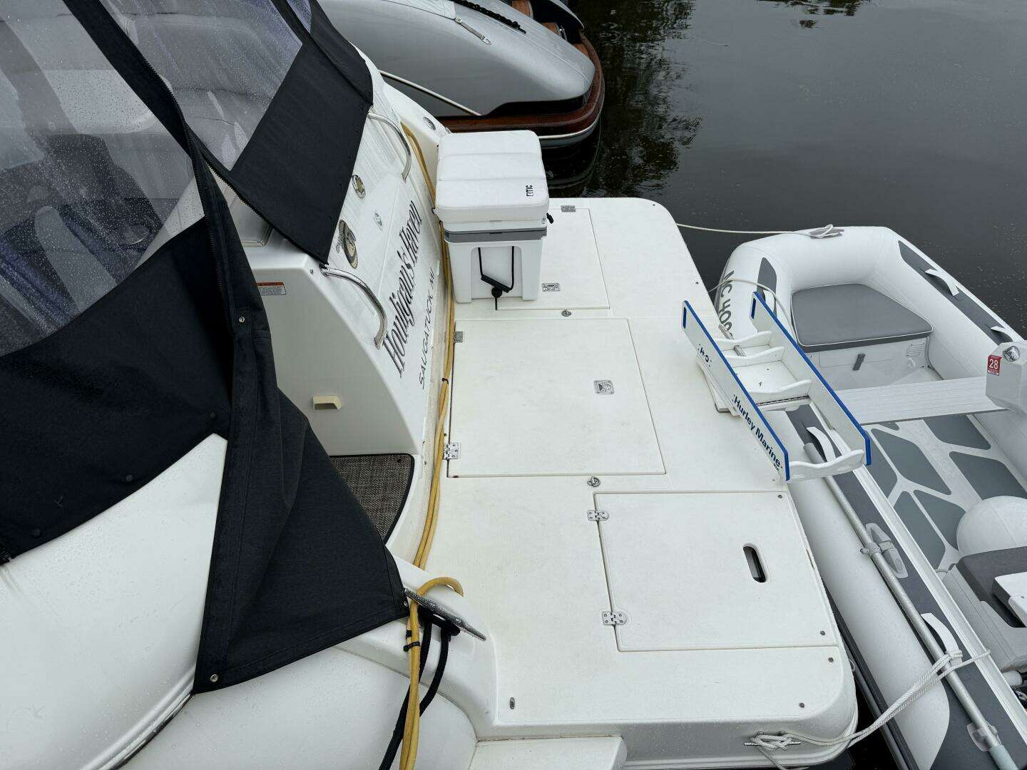 2004 Cruisers 370 Express - Image 7