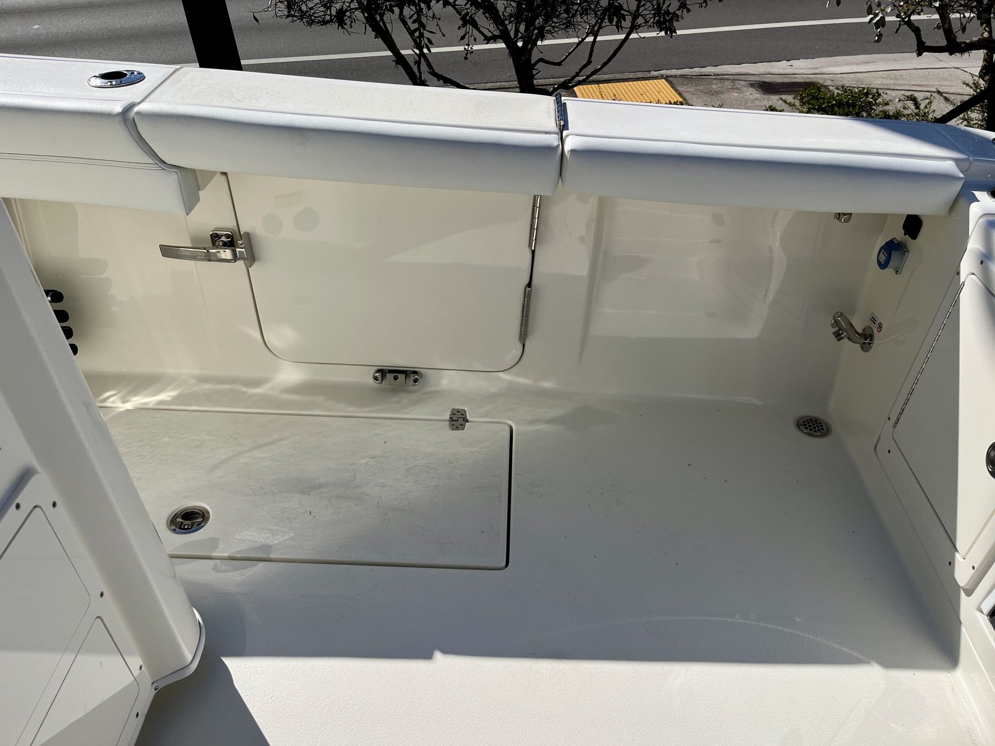2026 Cobia 350 Center Console - 44