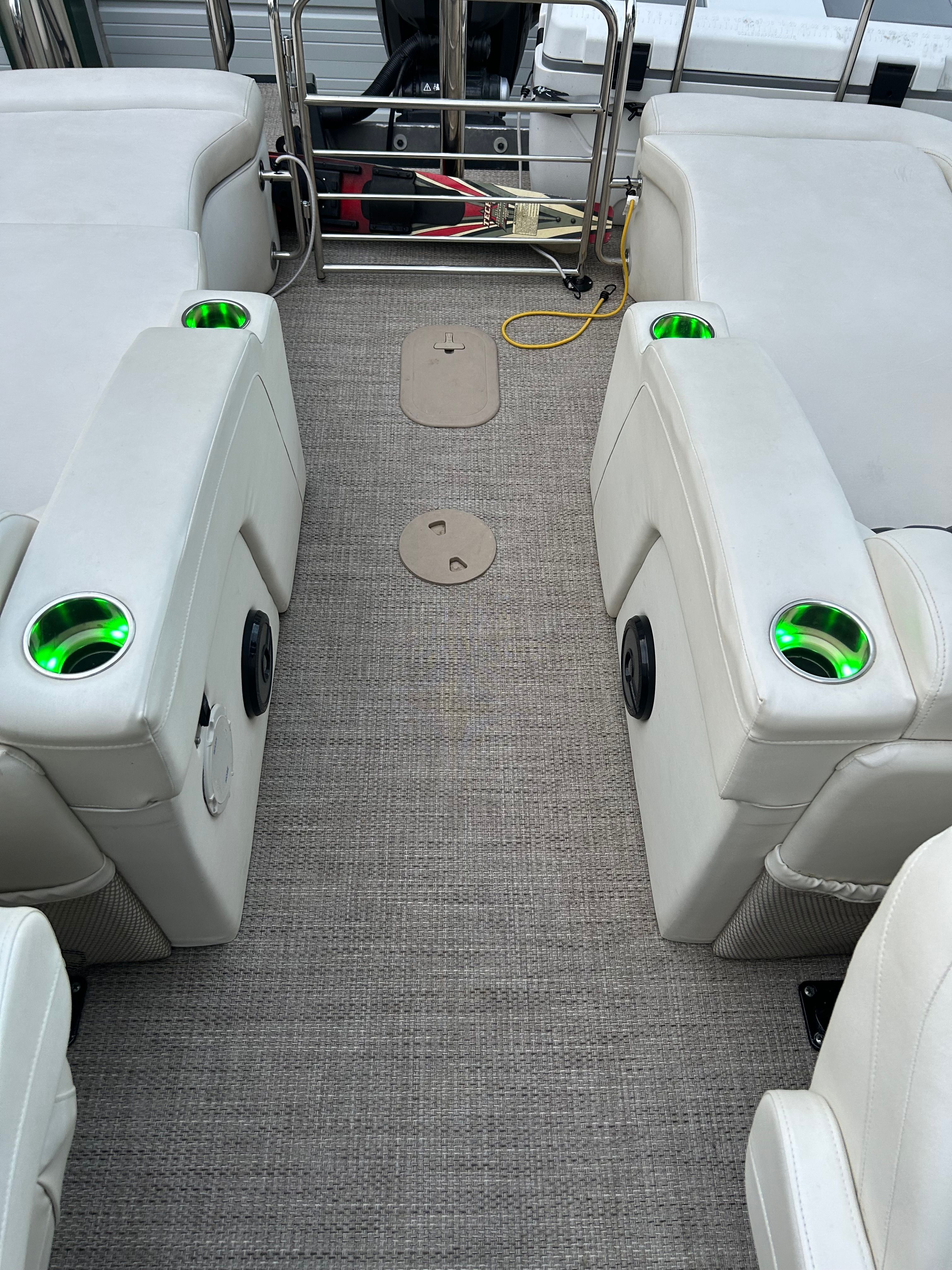 2017 Bennington 25 QX - 15