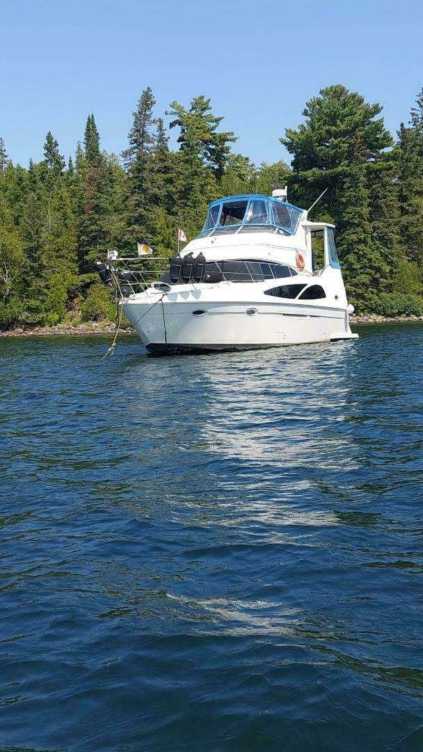 2005 Carver 366 MY - Image 75