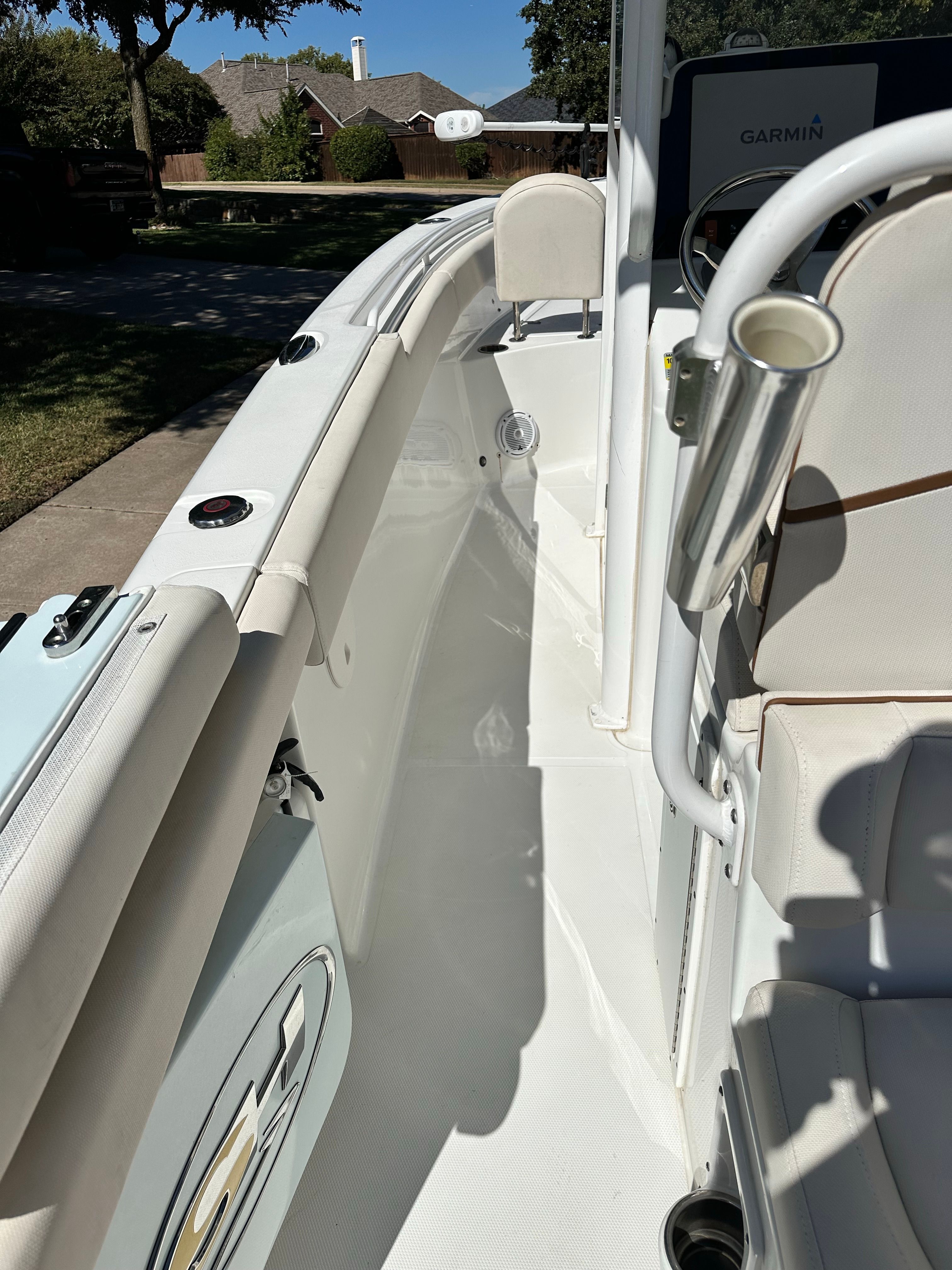 2020 Sea Hunt Ultra 255 SE - 20