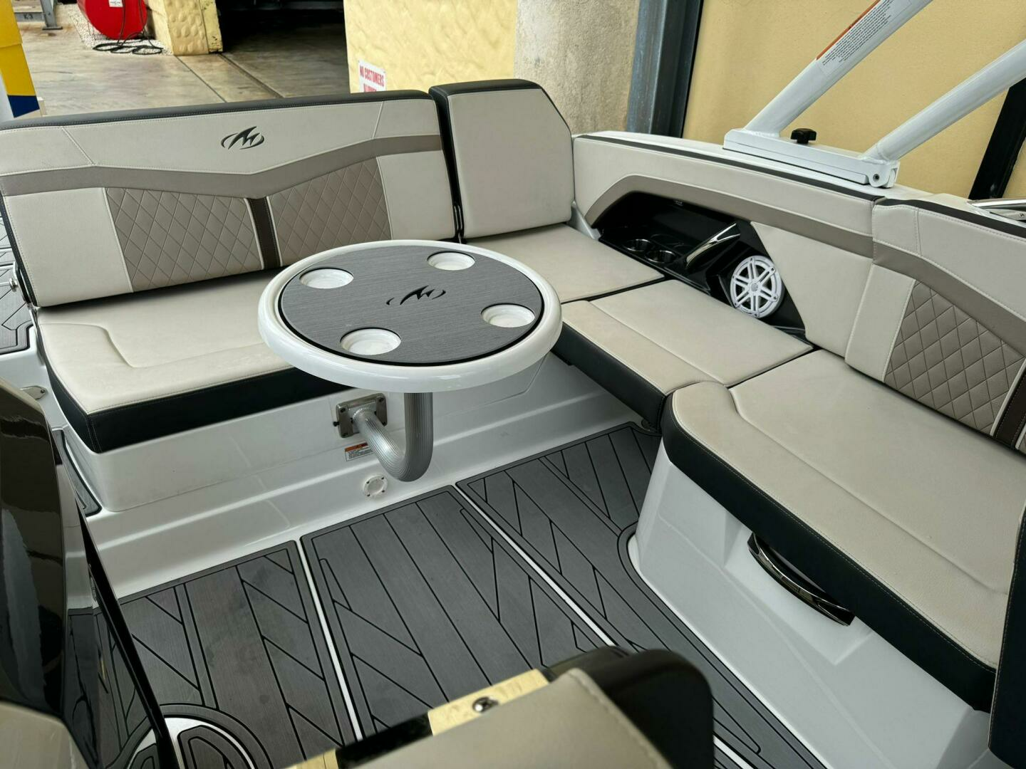 2022 Monterey 278 SS - Image 29