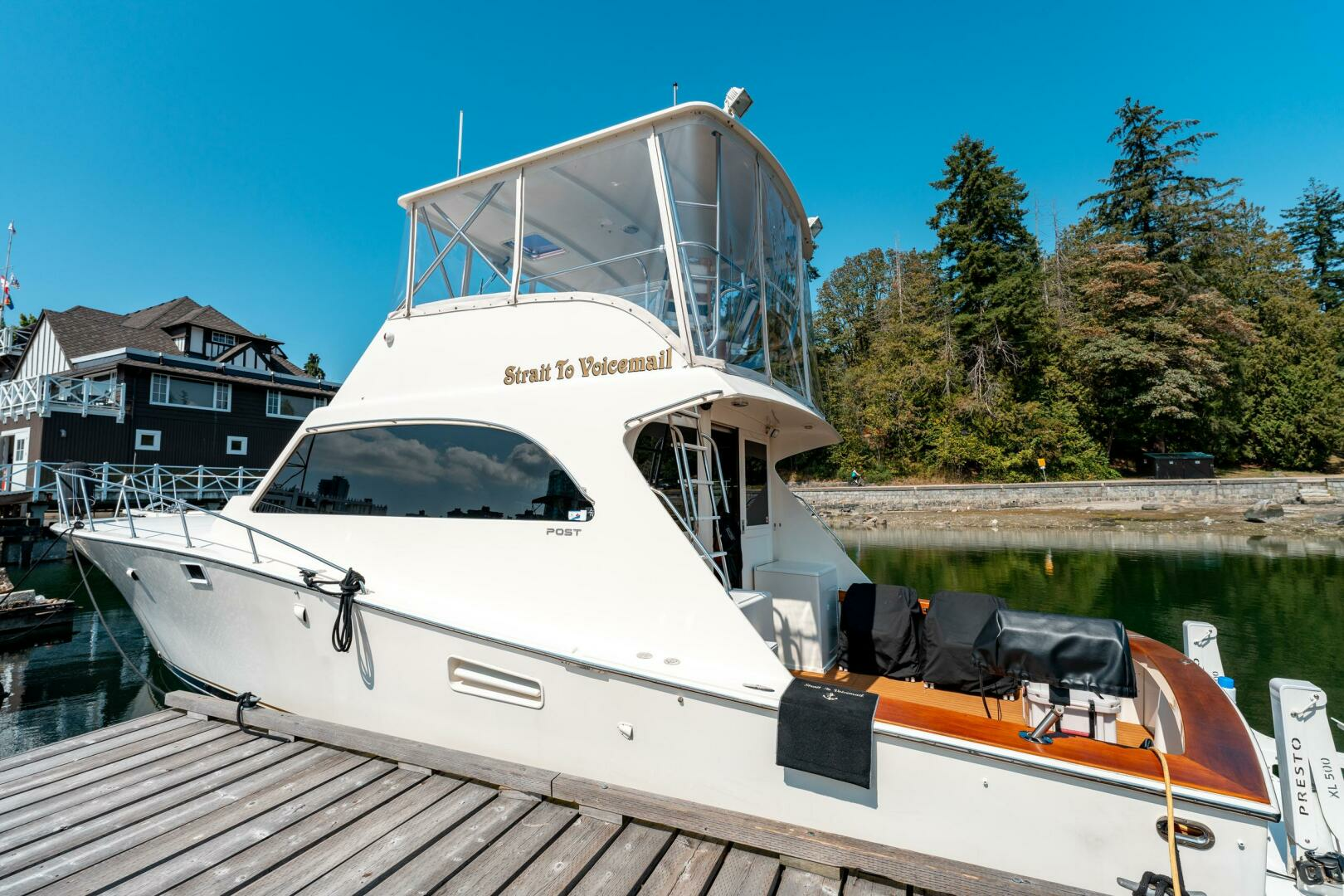 1985 Post 46 Convertible - Image 16
