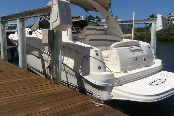 2003 Sea Ray 320