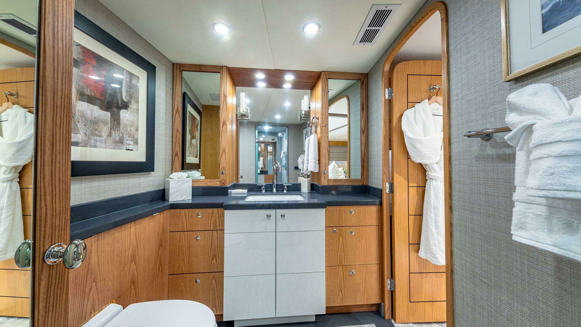 1997 Broward Raised Pilothouse - Image 35