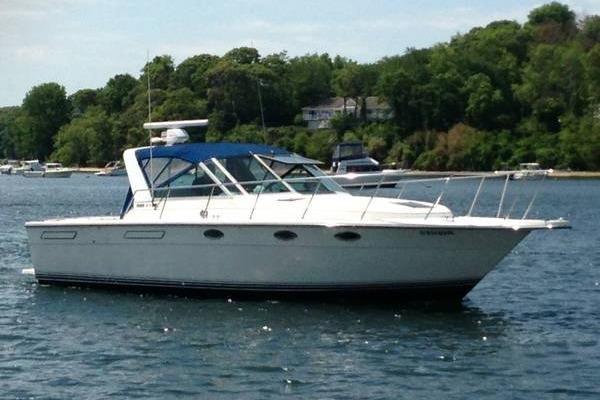 1989 Tiara Yachts 3100 Open
