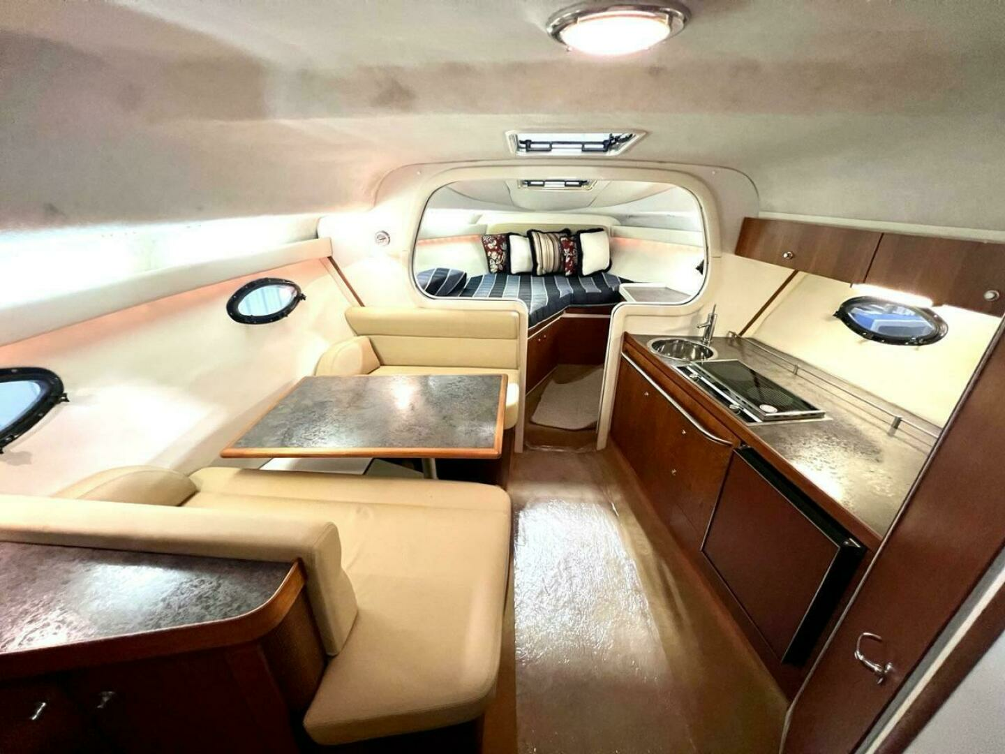 1988 Tiara Sport 310 Sport Cruiser - Image 19