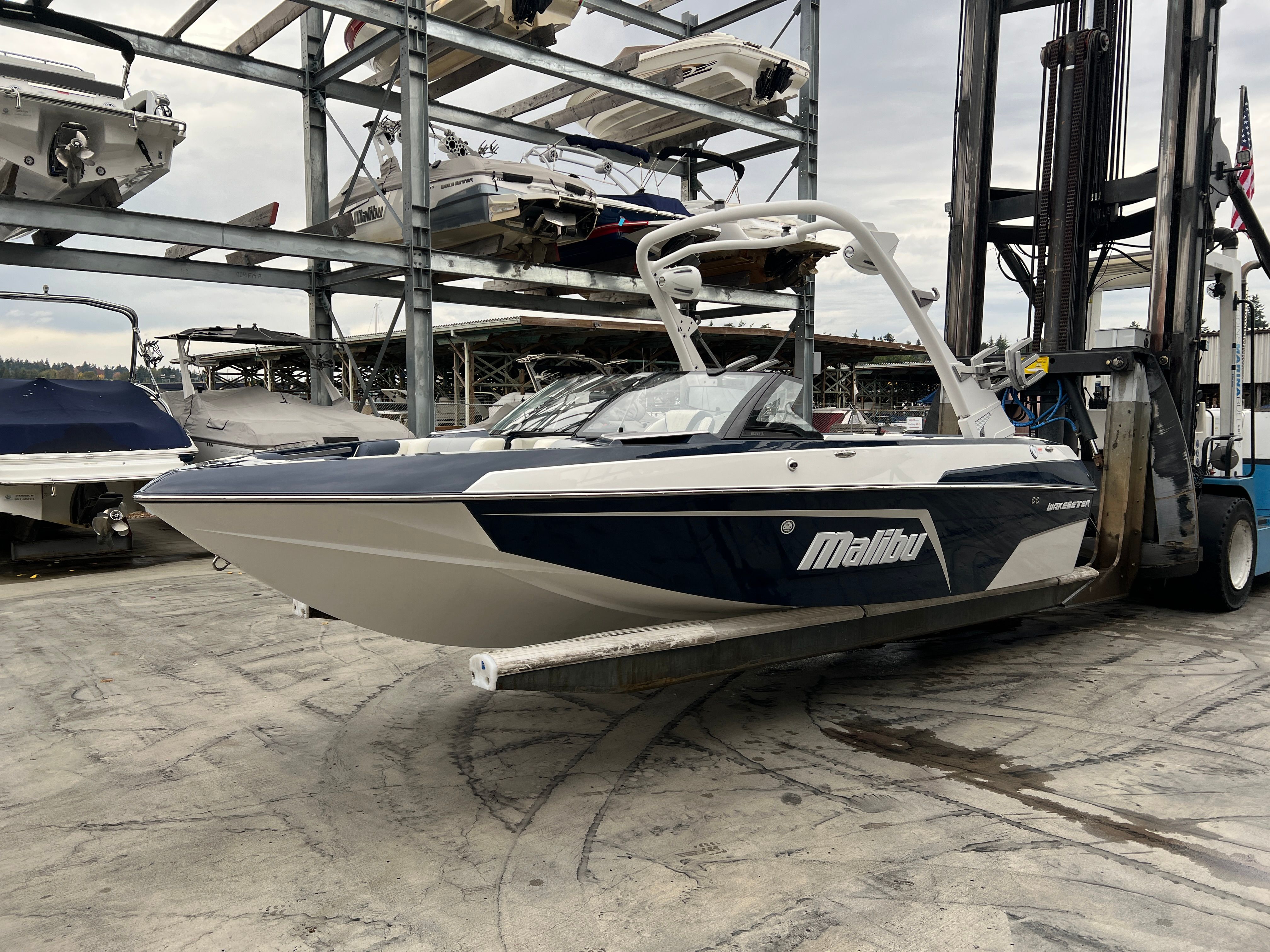 2025 Malibu Wakesetter 20 VTX - 3