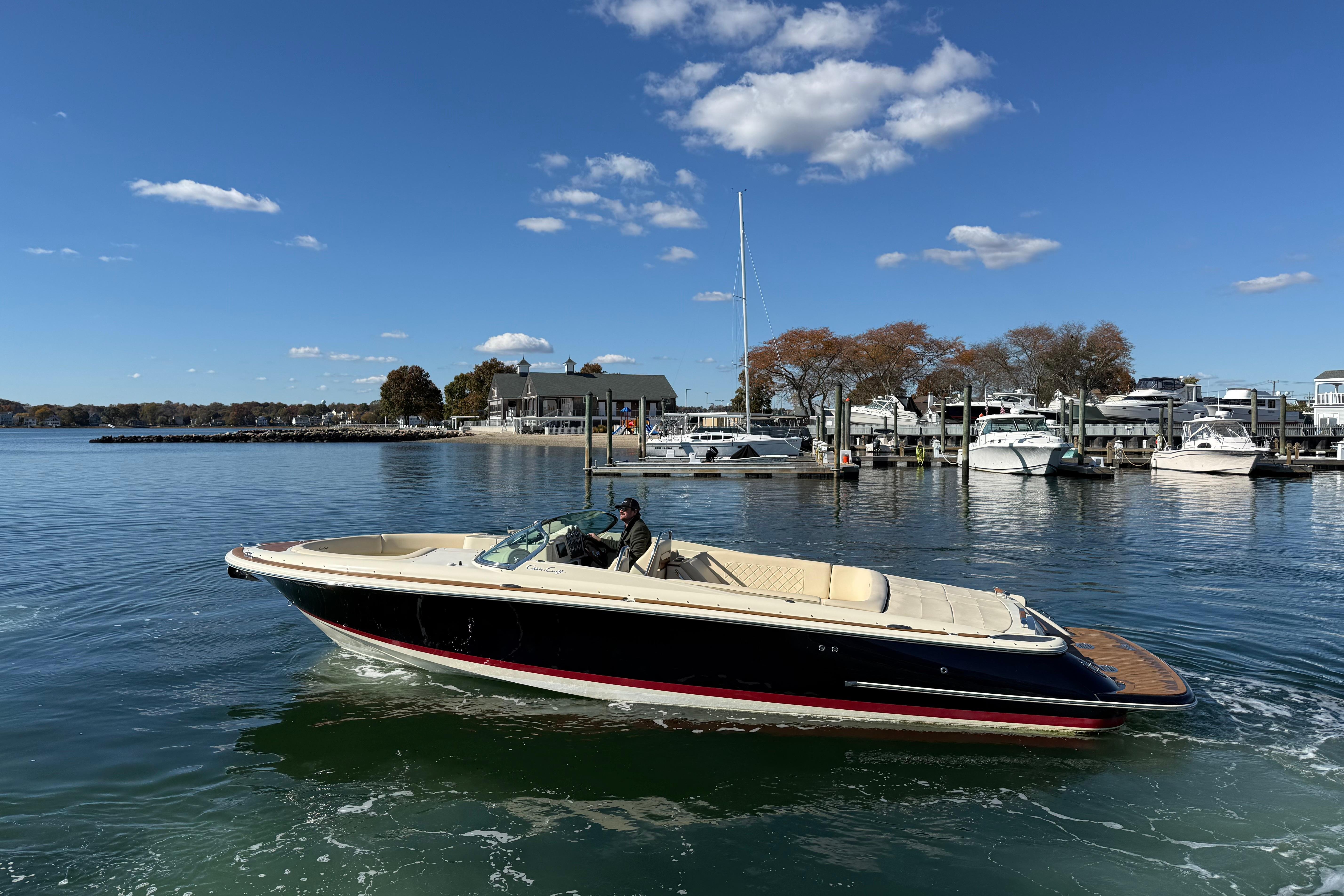2018 Chris-Craft Launch 30