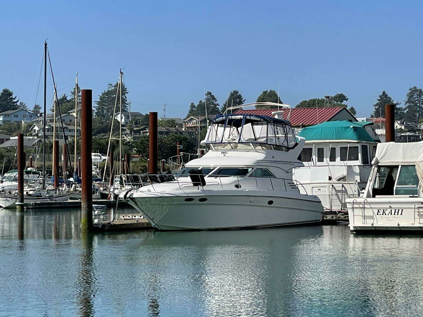2000 Sea Ray 400 Sedan Bridge - Image 3