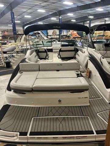 2025 Sea Ray SLX 280 - 3