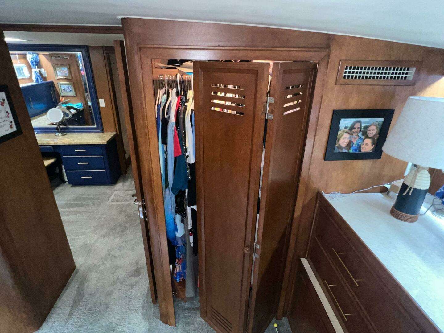 1988 Hatteras Motor Yacht - Image 96