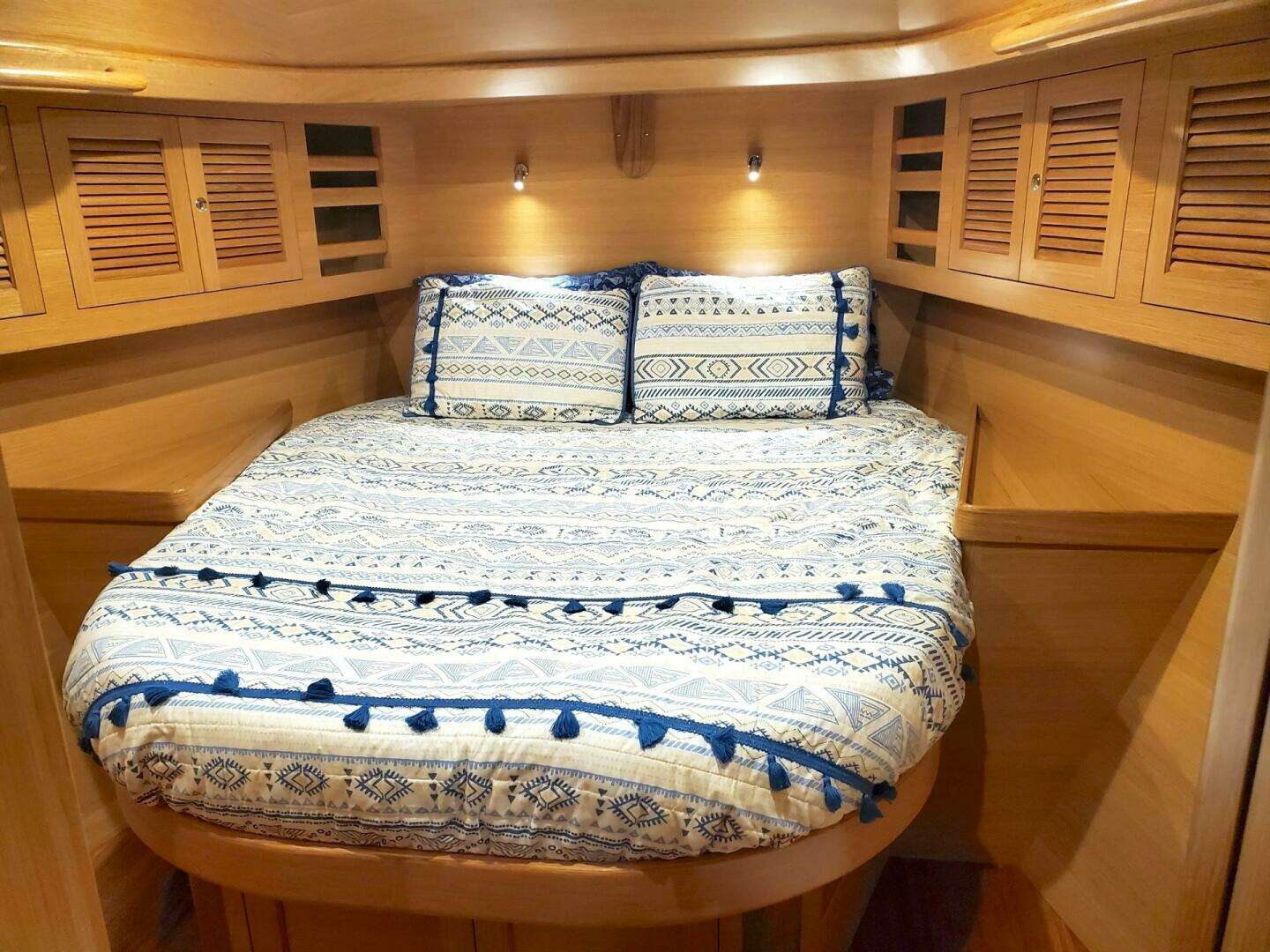 2023 Bluewater 56 - Image 35