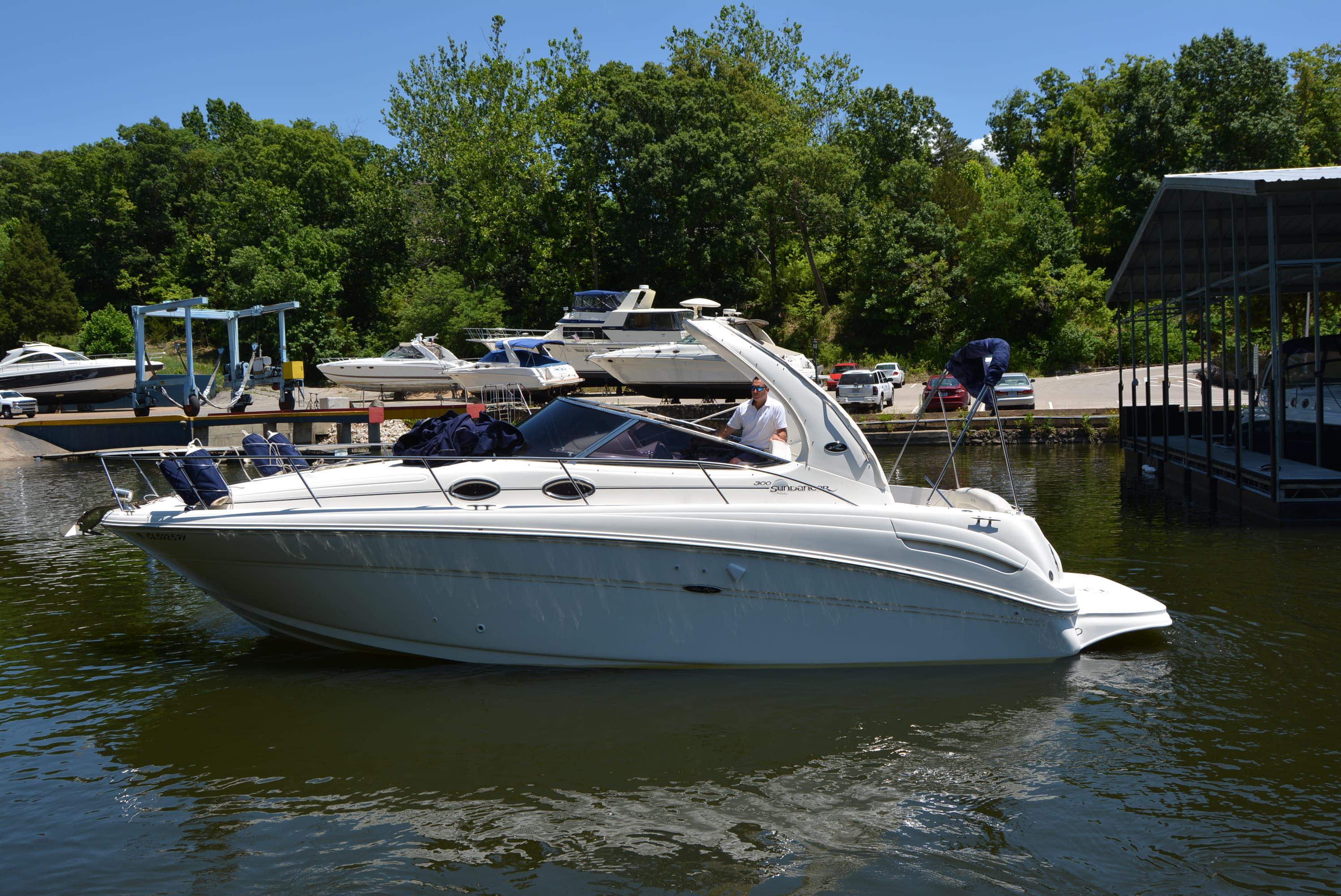 2004 Sea Ray 300 Sundancer