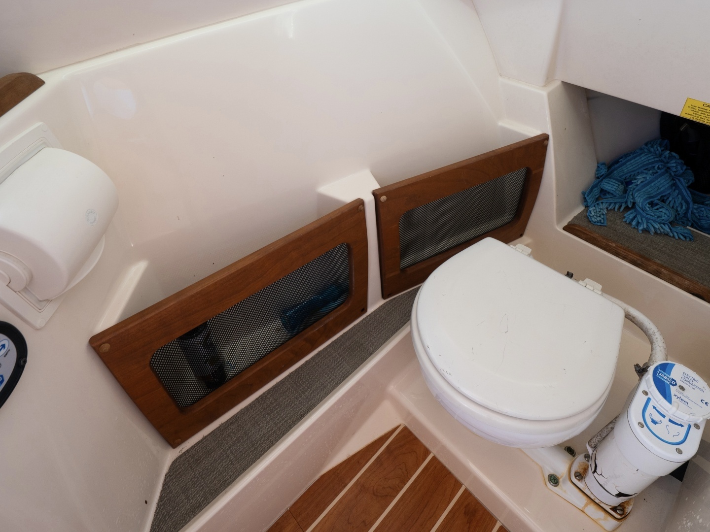 2017 Grady-White 235 Freedom - Image 8