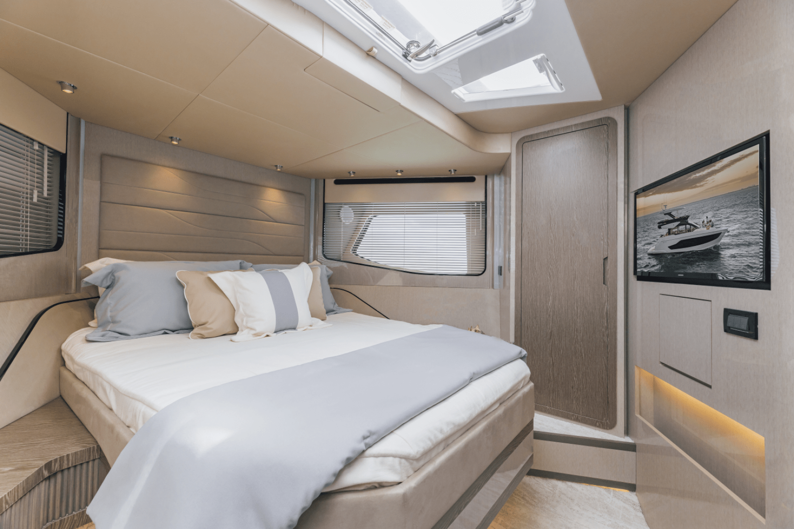 2027 Cruisers Yachts 57 FLY - Image 95
