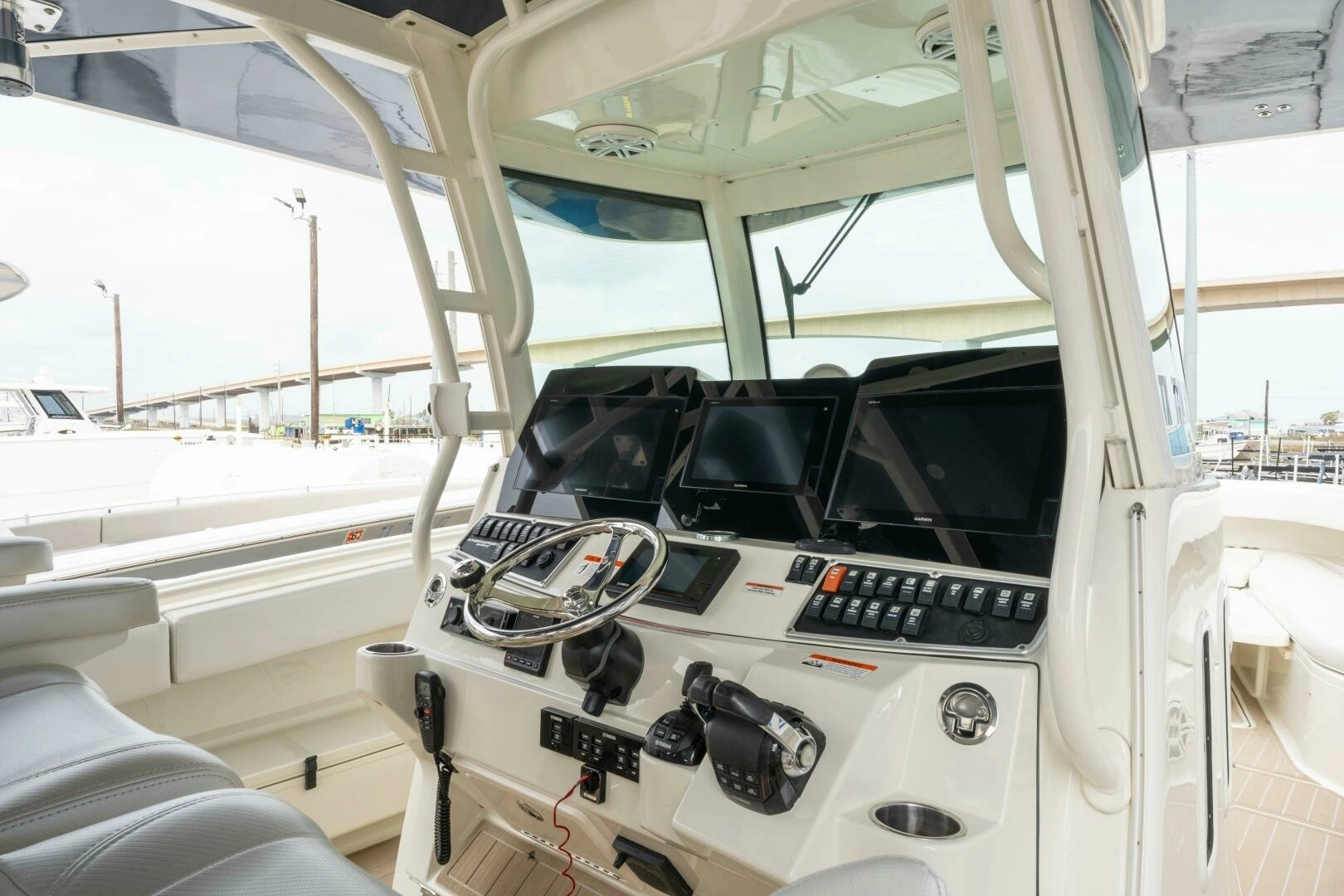 2018 HCB 4200 Siesta - Image 3
