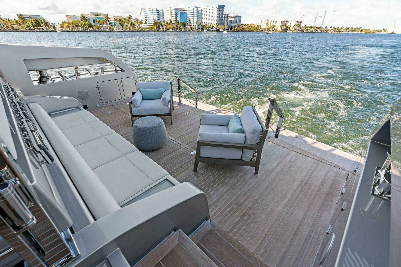 2025 Riva Bellissima - Image 32