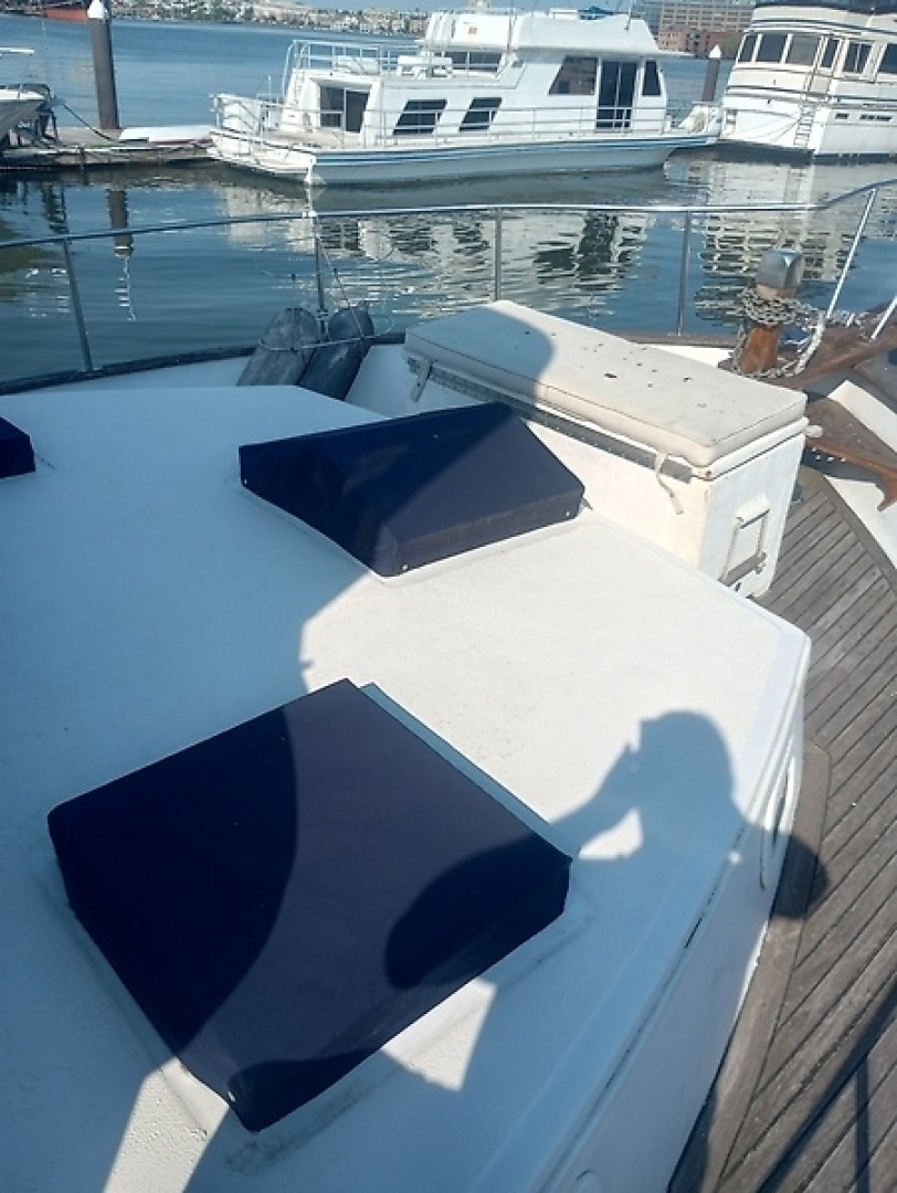 1981 Marine Trading 44 Double Cabin - Image 4
