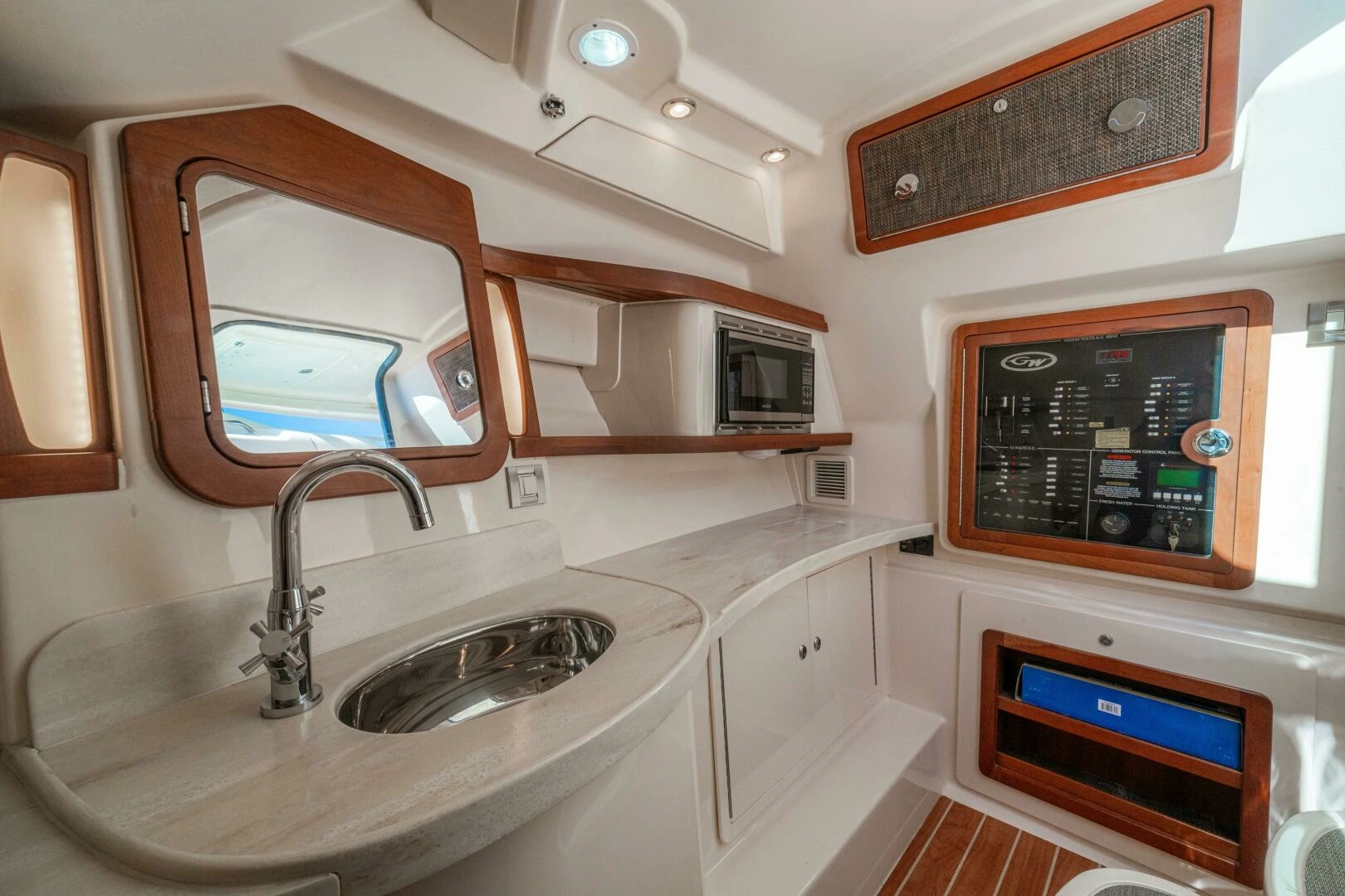 2020 Grady-White Freedom 375 - Image 33
