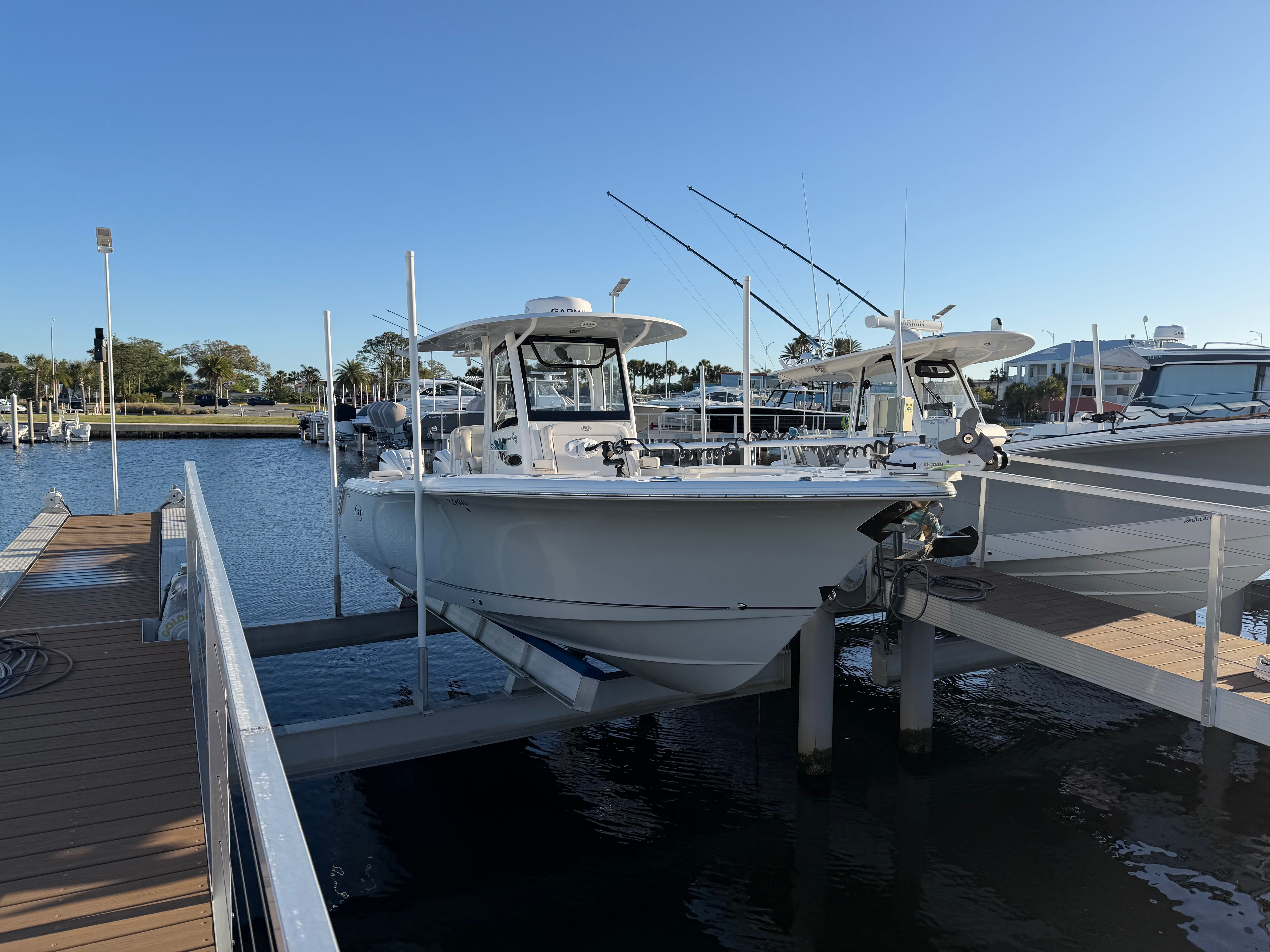 2022 Sea Hunt Gamefish 30 Coffin Box - 28