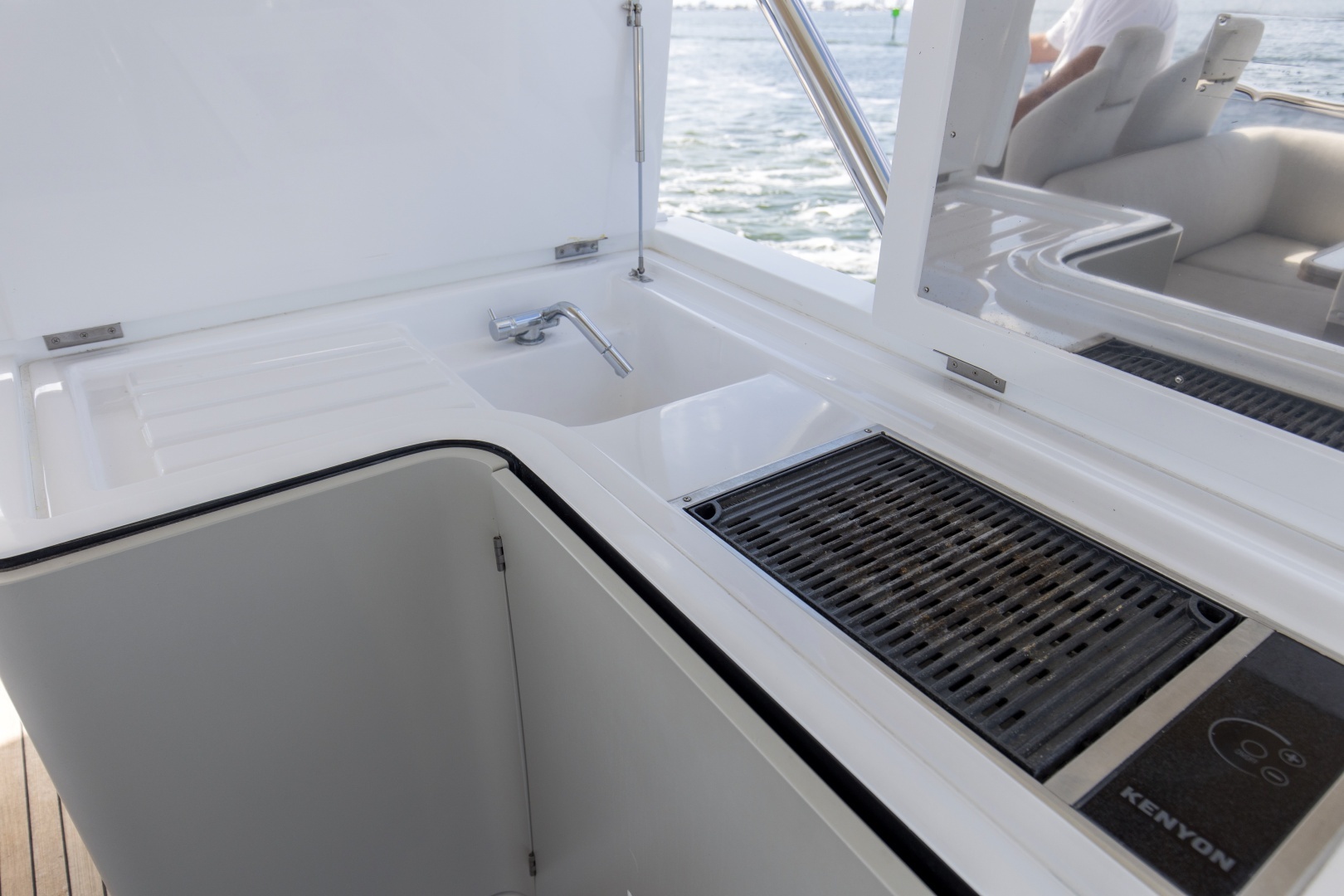 2019 Azimut 60 FLY - Image 45