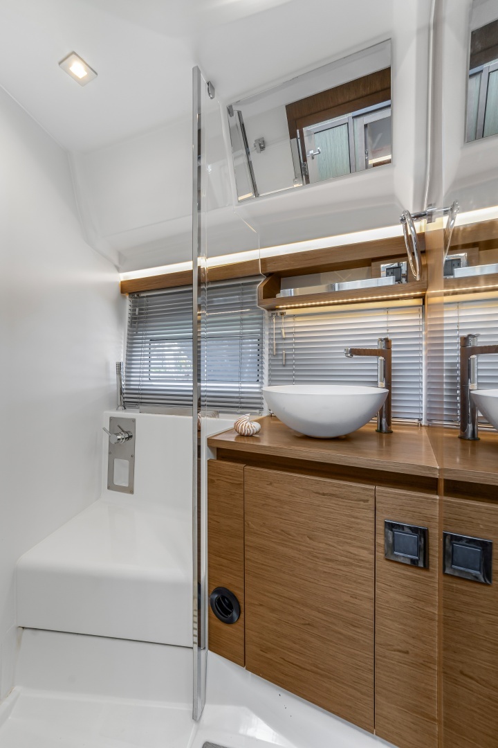 2020 Jeanneau NC 37 - Image 36