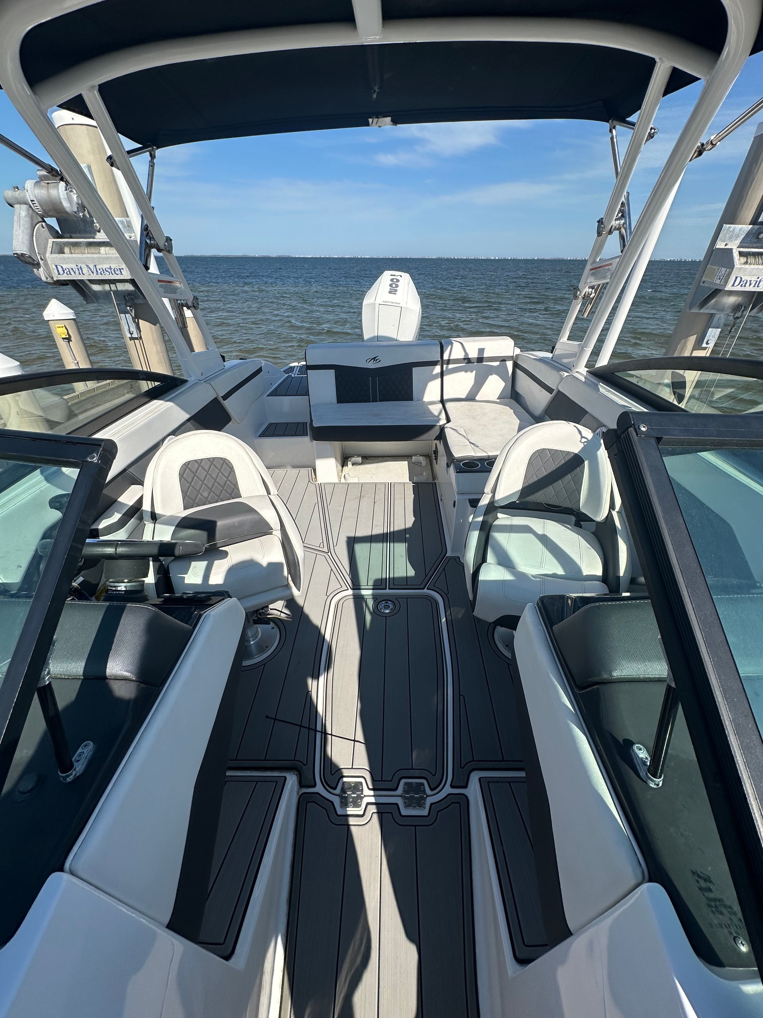 2022 Monterey M-225 - 12