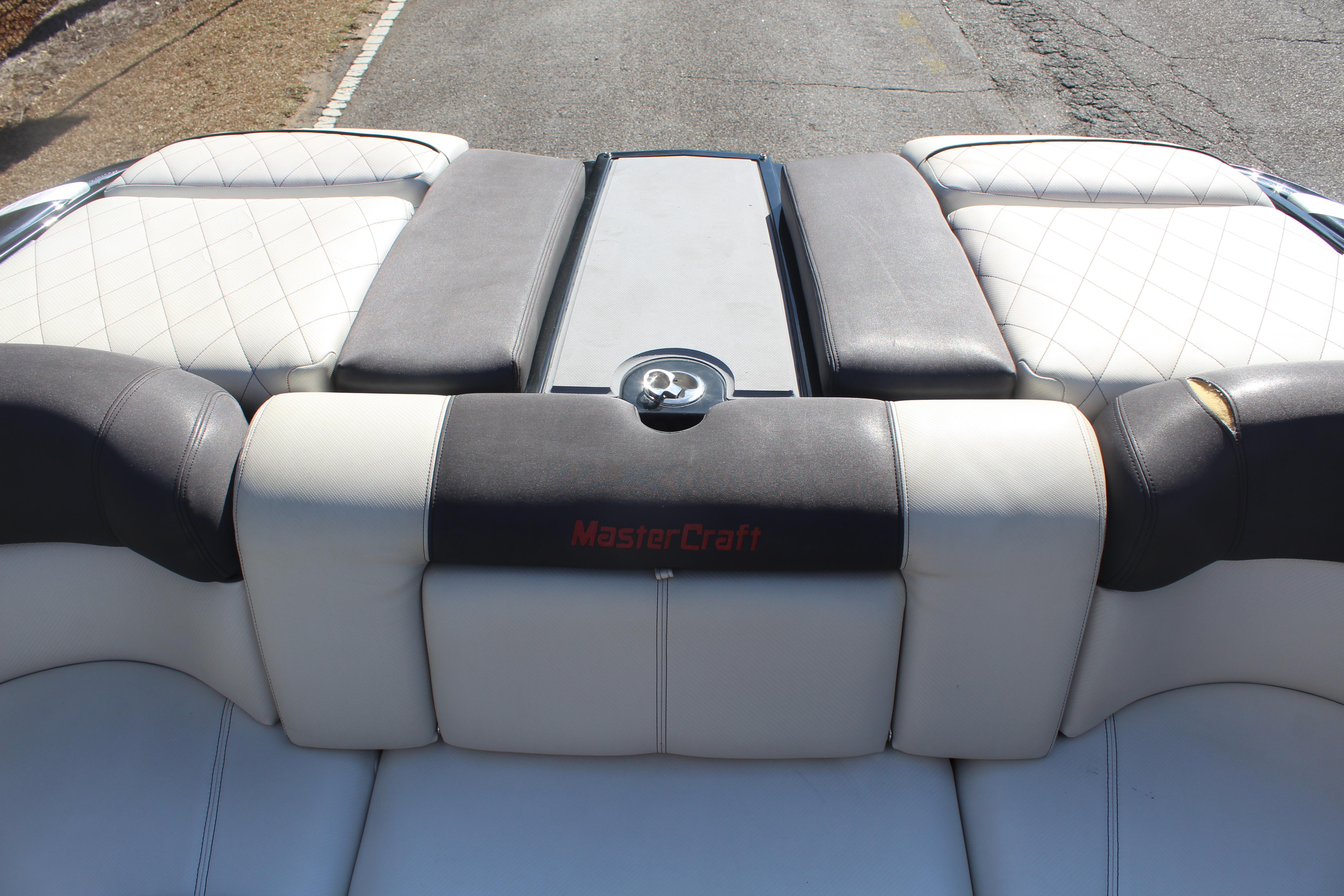 2011 MasterCraft X25 - 16