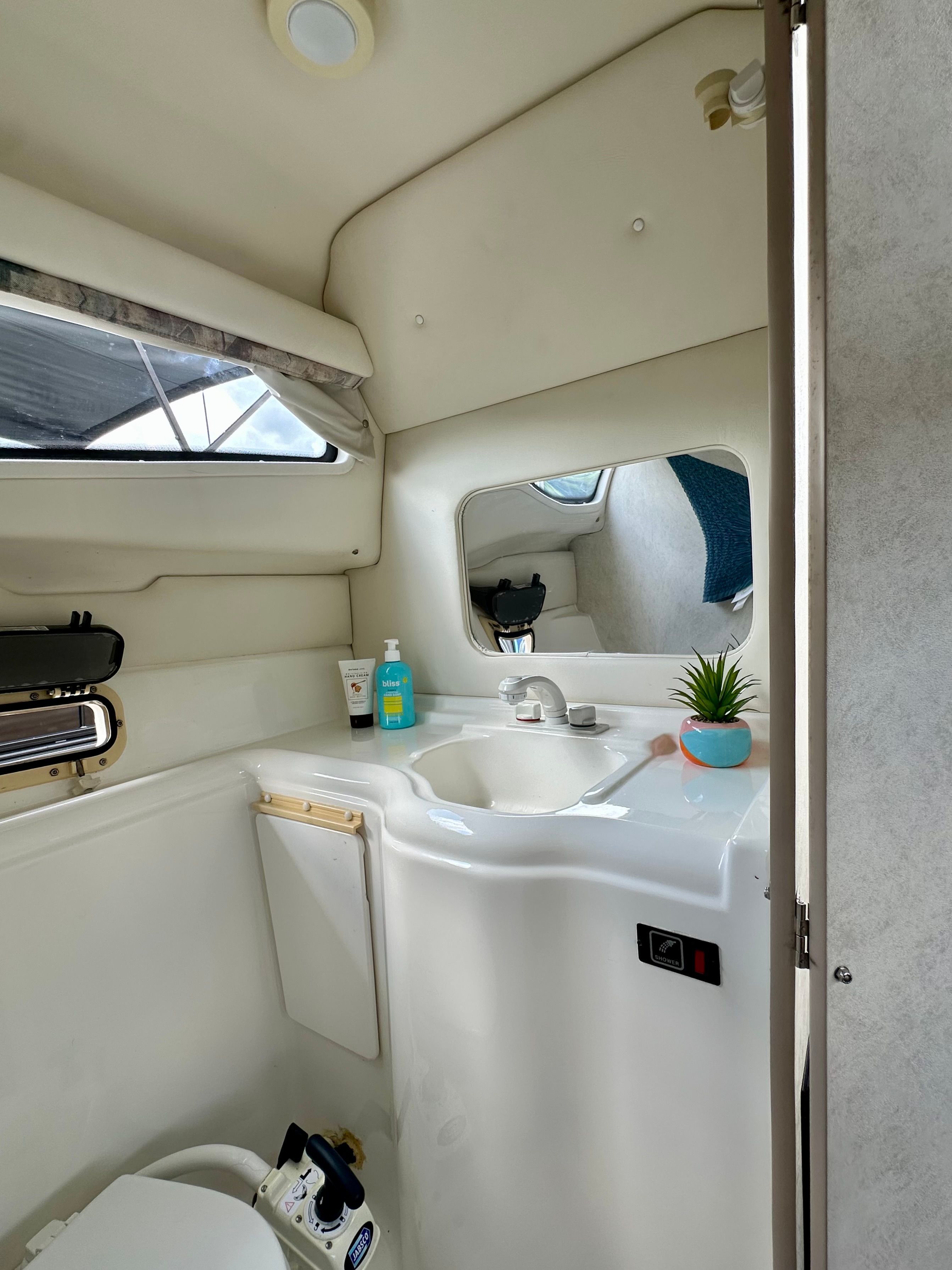 1999 Bayliner Ciera - 25