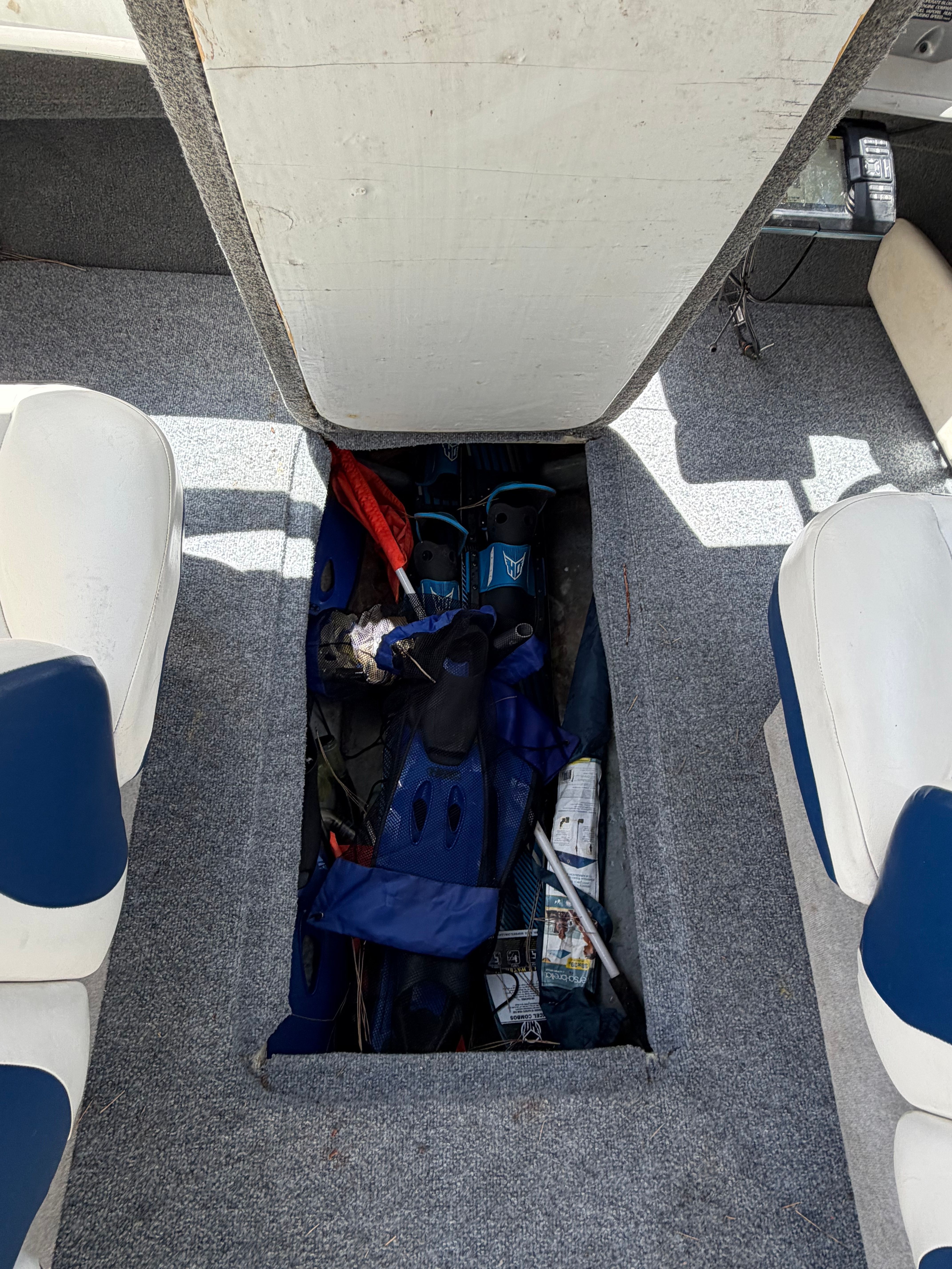2004 Bayliner 205br - 12