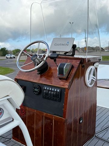 1978 Boston Whaler 17 Montauk - 11