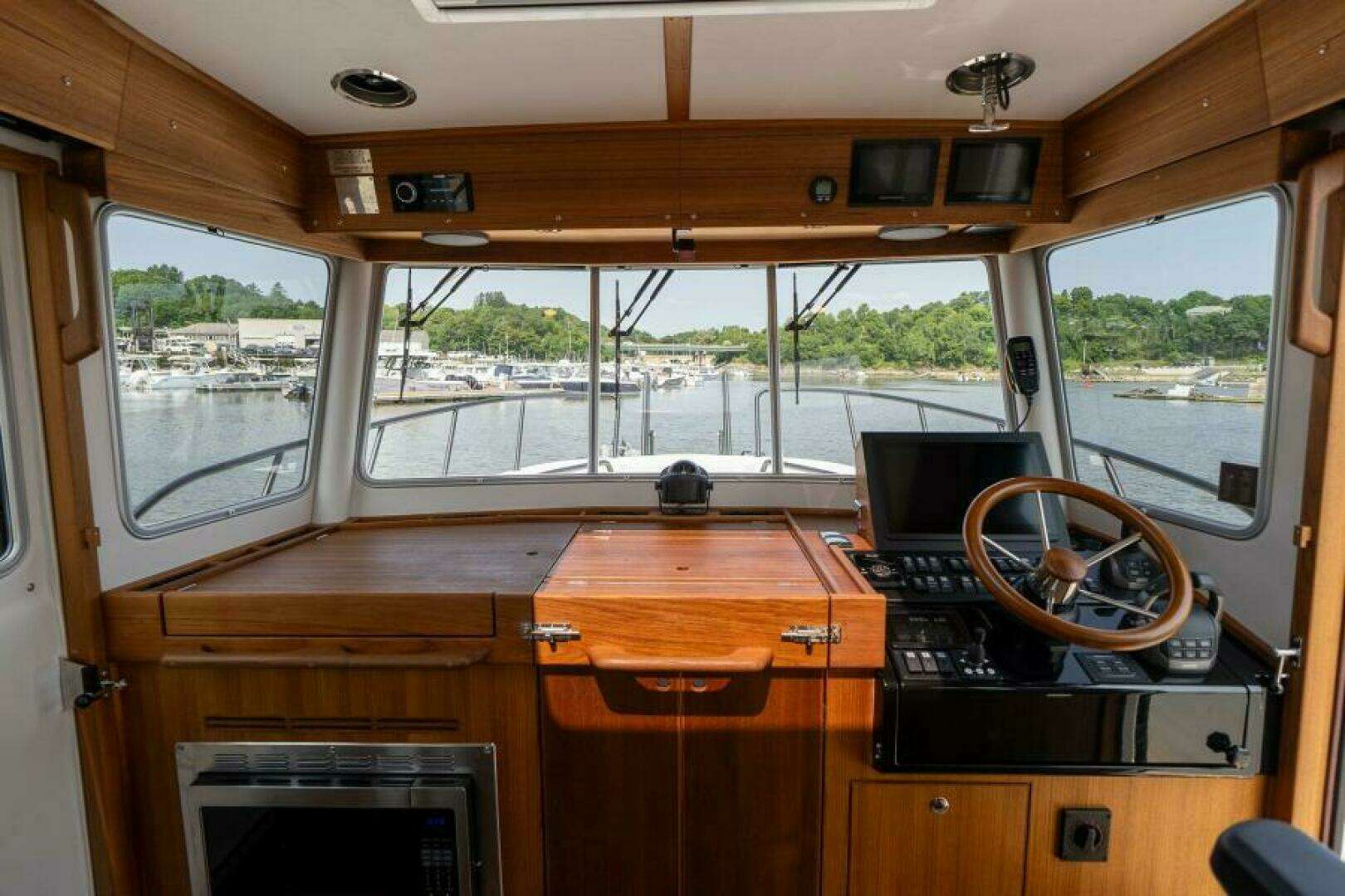 2027 Targa 32 - Image 29