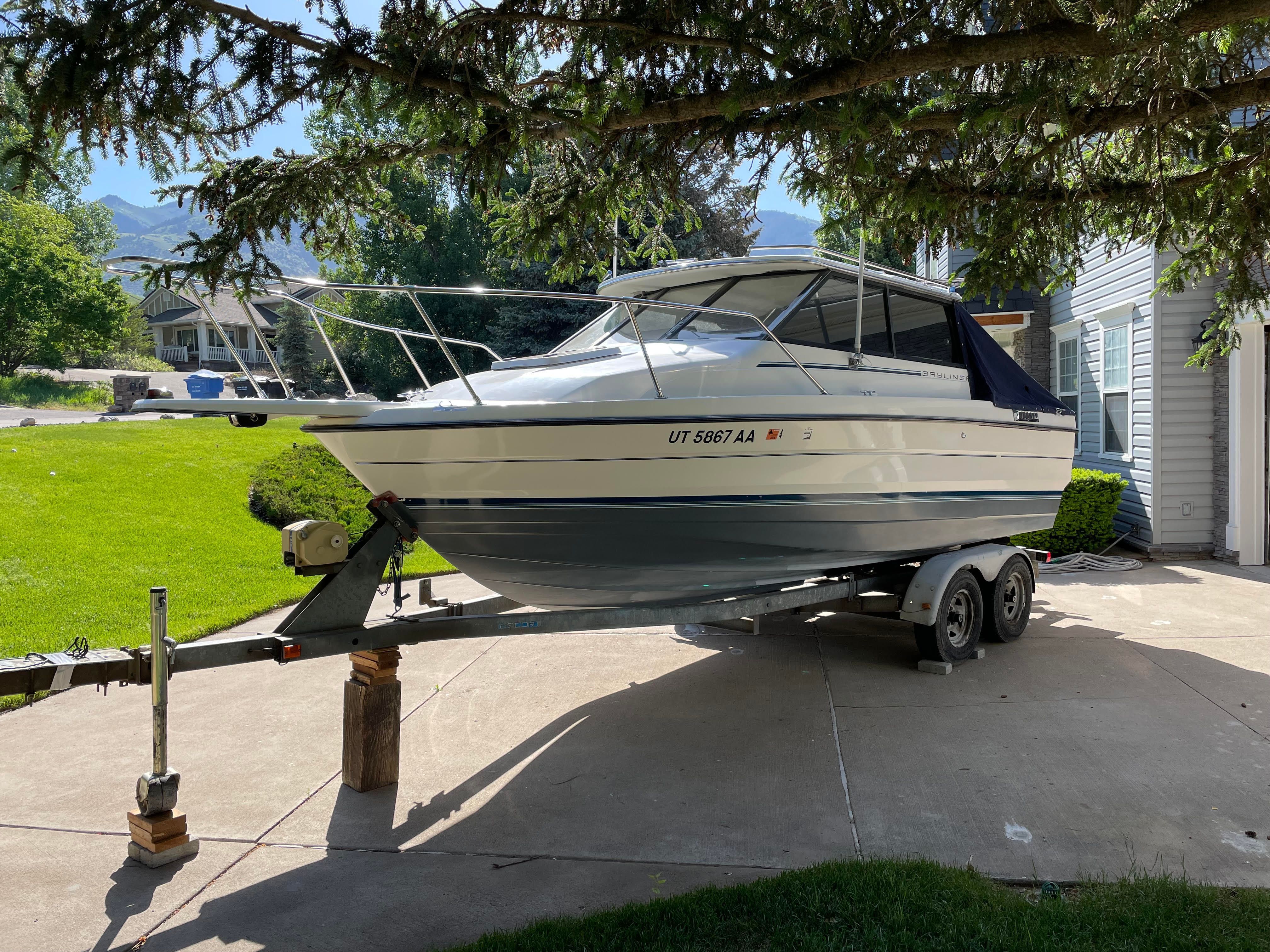 1991 Bayliner 2159