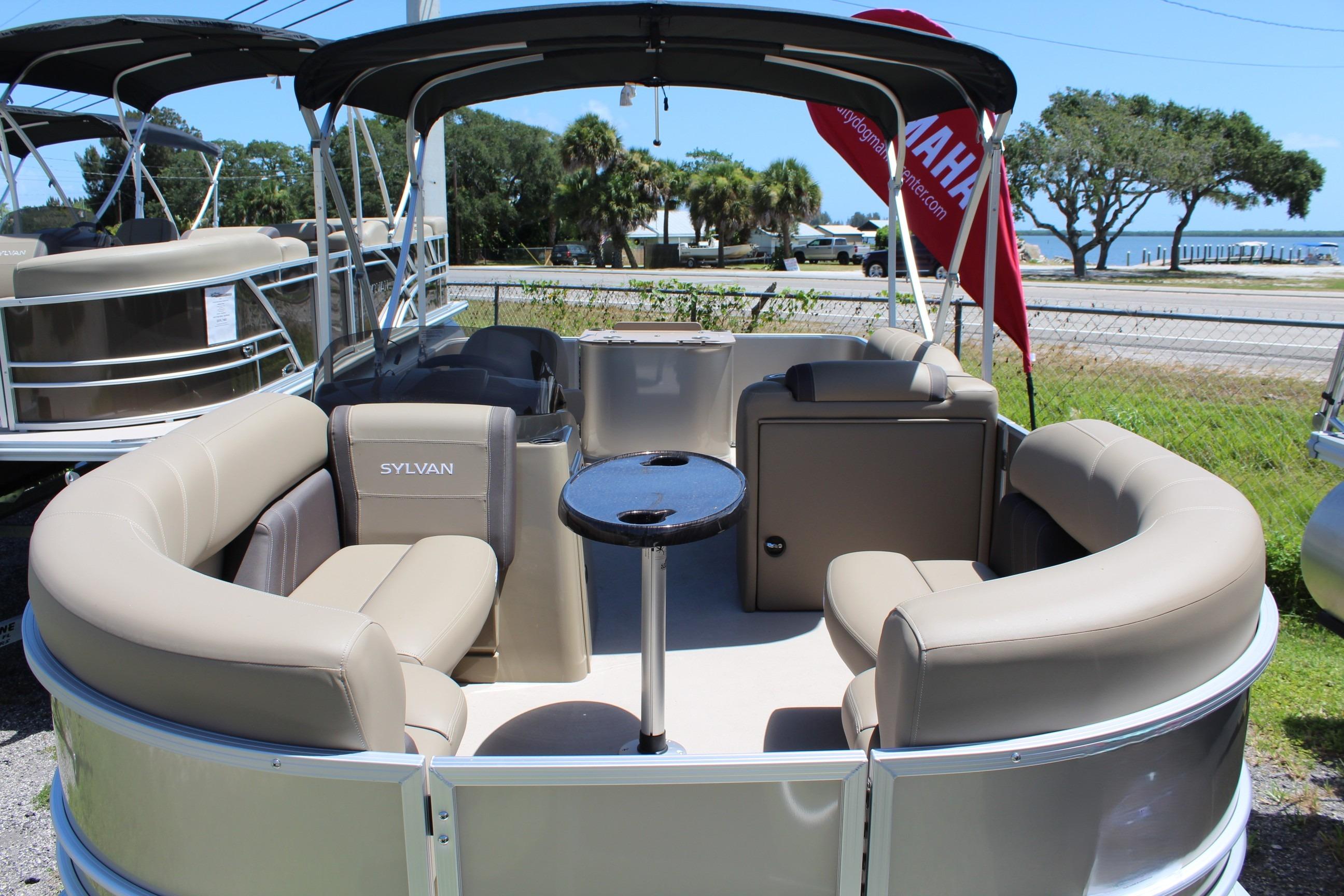 2026 Sylvan Mirage 820 PARTY FISH