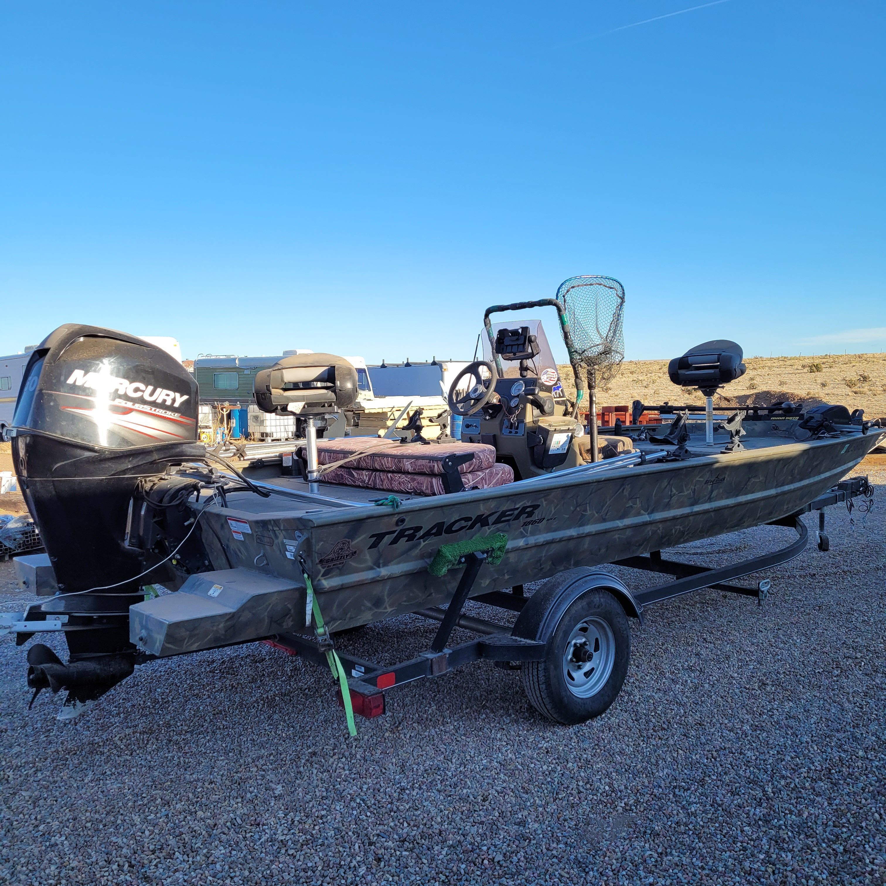 2018 Tracker Grizzly 1860 CC - 2