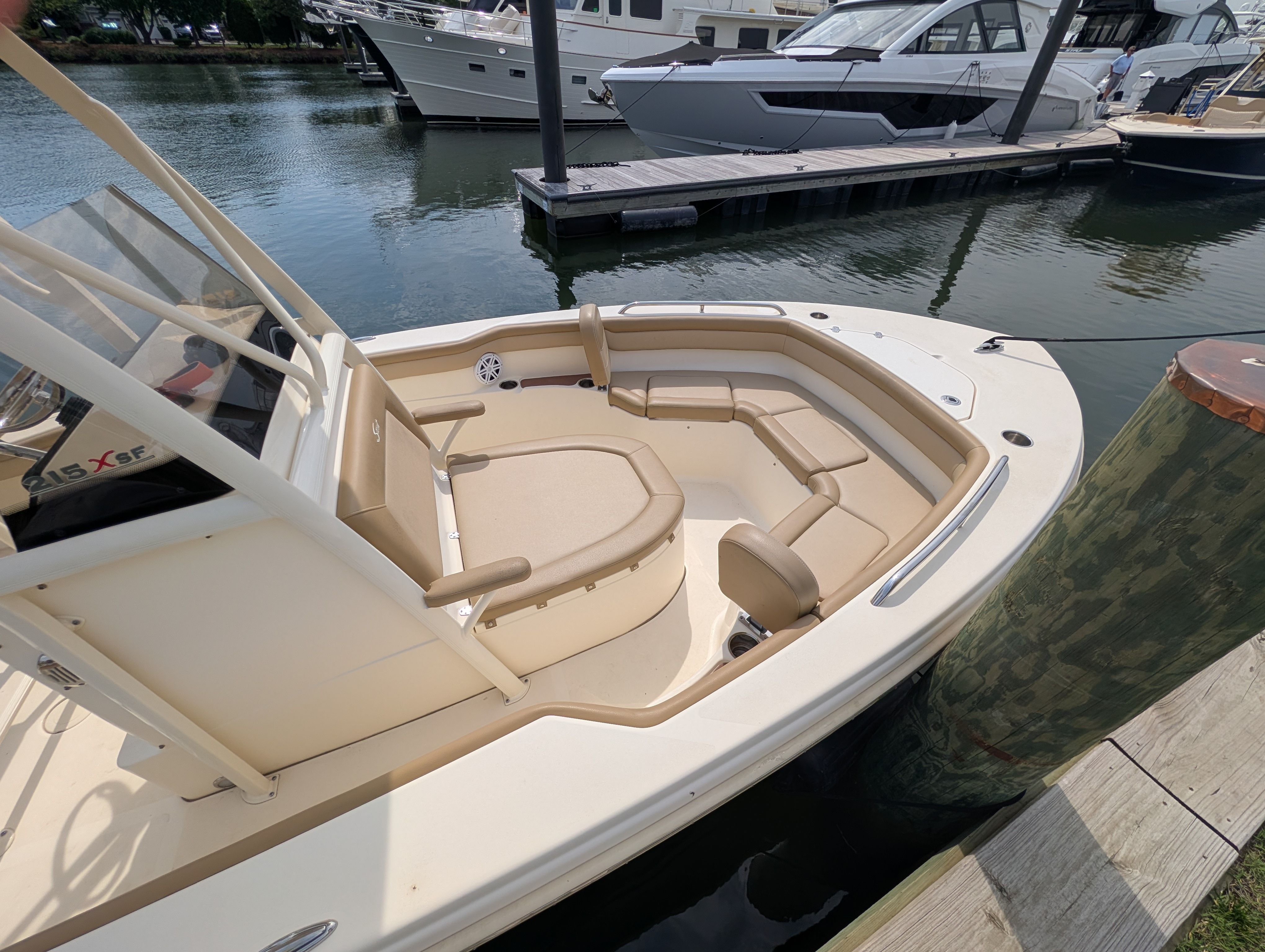 2019 Scout 215 XSF - 13