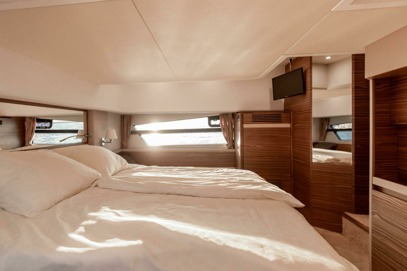 2024 Greenline 45 Fly Hybrid - Image 34