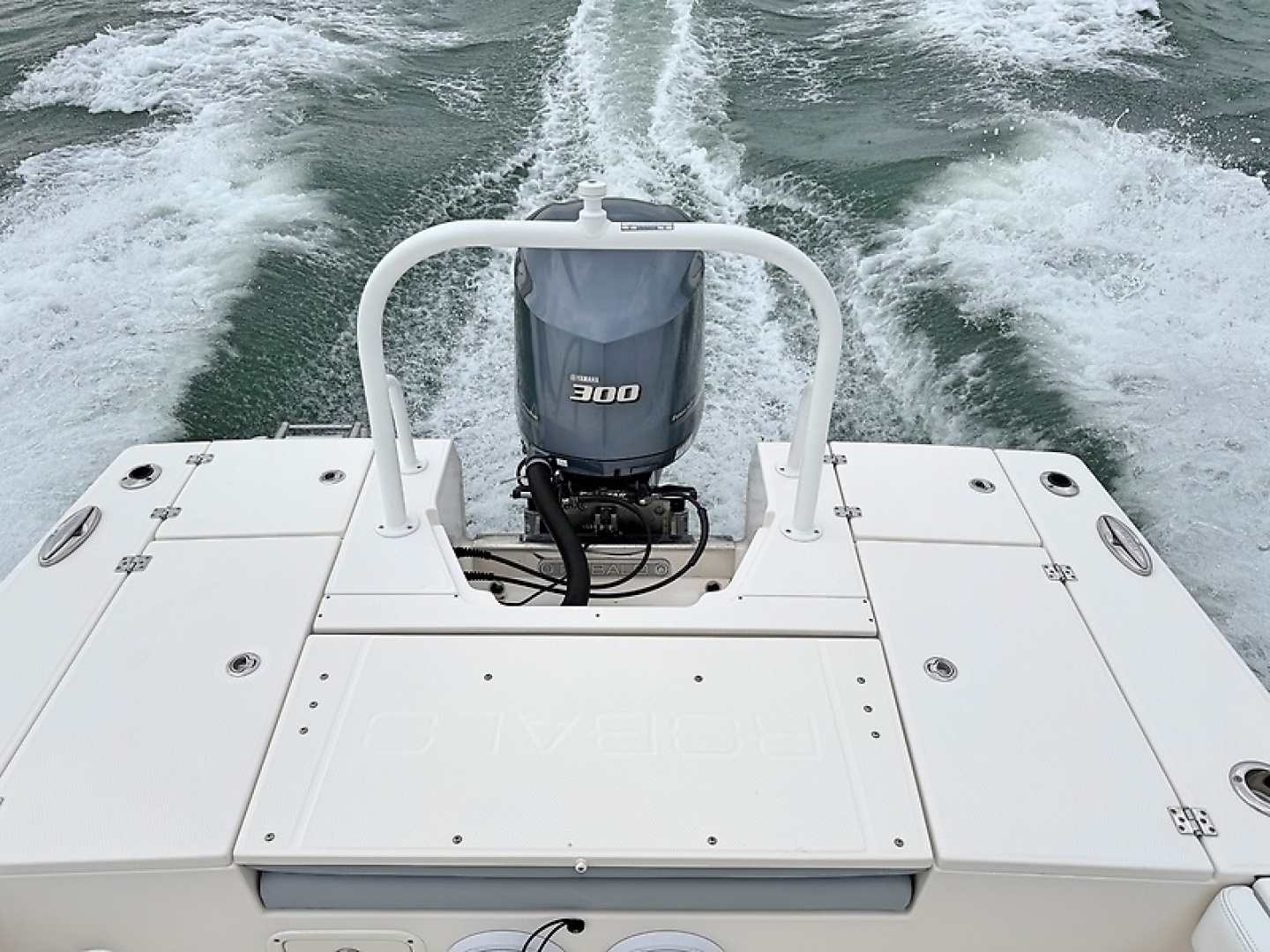 2021 Robalo 246 Cayman SD - Image 30