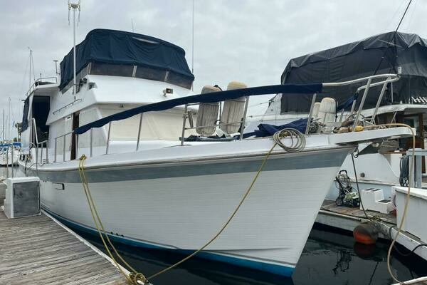 1988 CHB 46 Motor Yacht