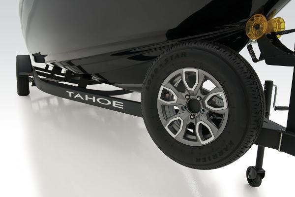 2025 Tahoe 200 S - 26