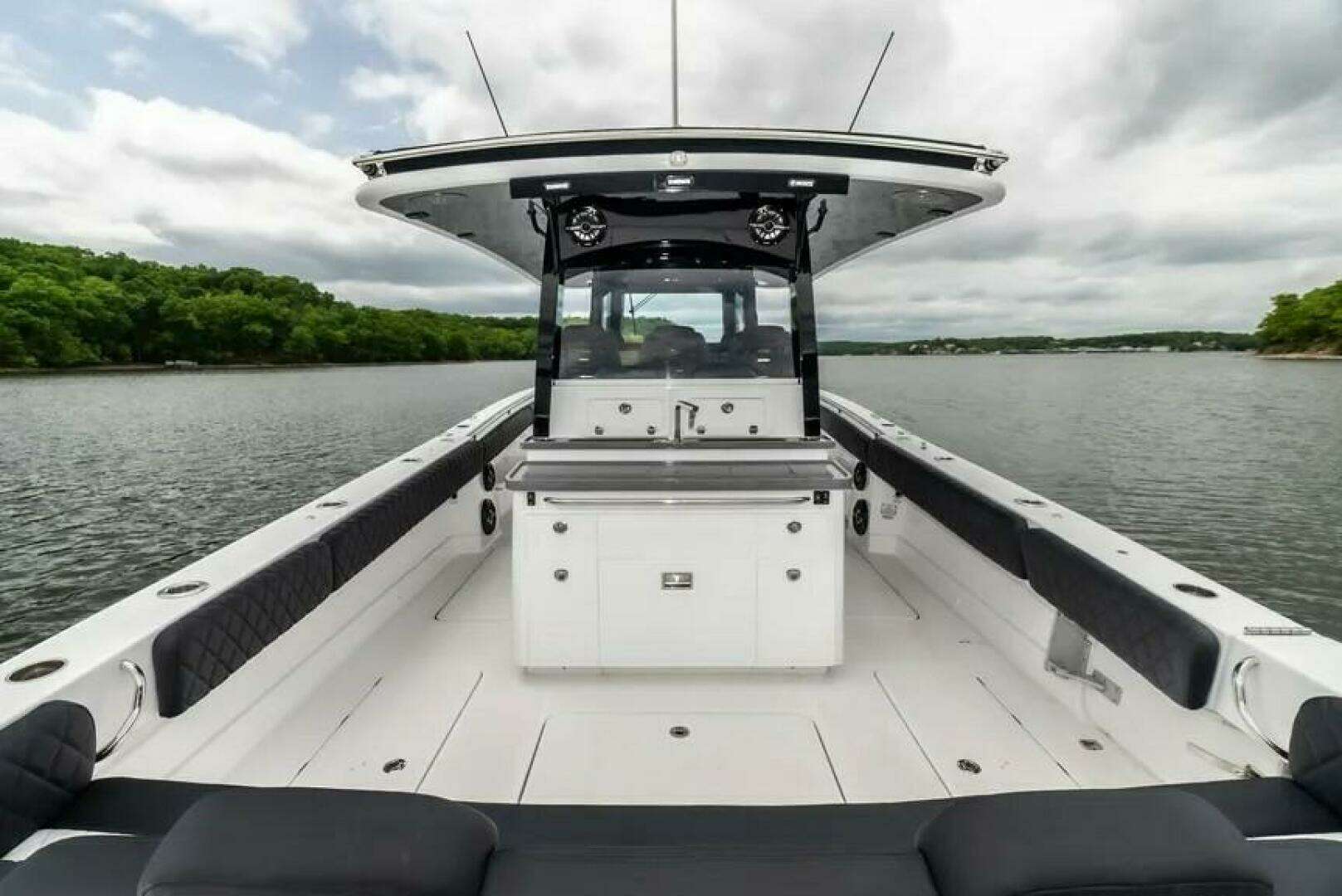 2024 HCB 42 Lujo - Image 12