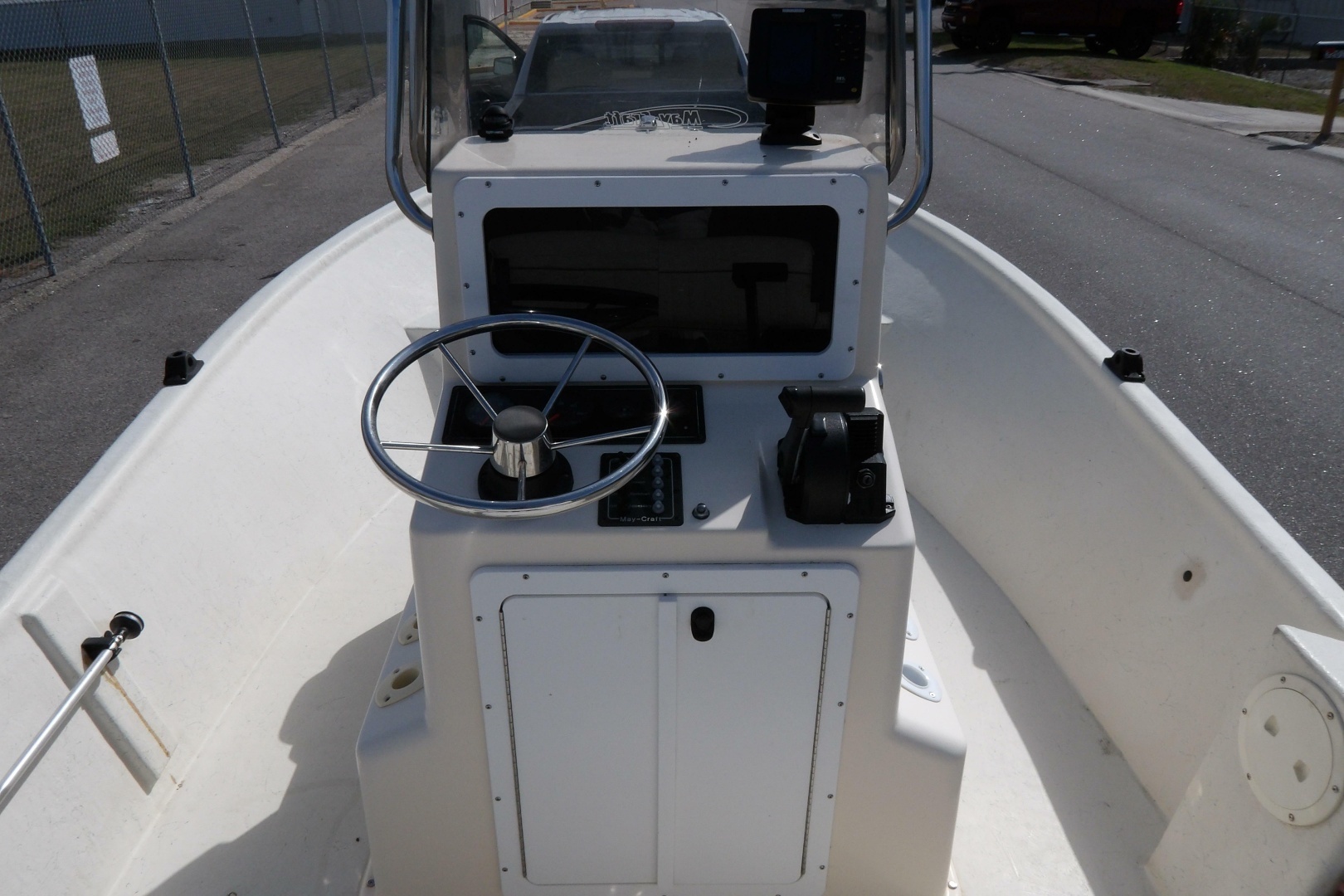 2005 May-Craft 1800 Skiff - Image 8