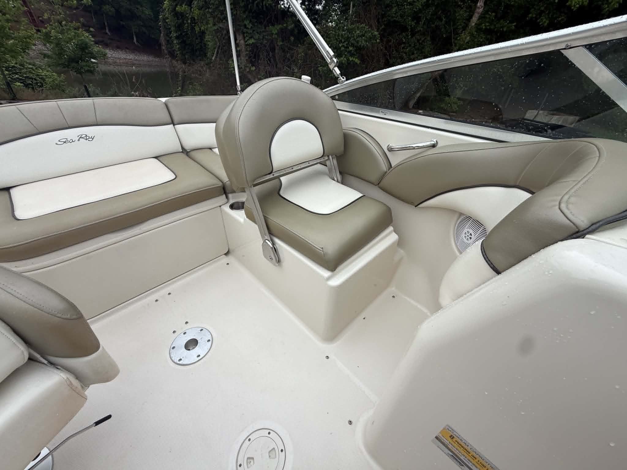 2006 Sea Ray 200 Sundeck - 21